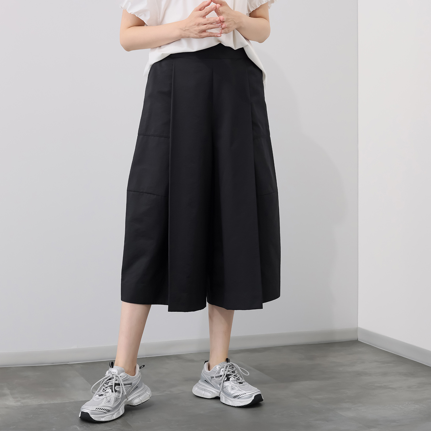 コモエリークローゼット ビッグタック コクーンシルエットパンツ