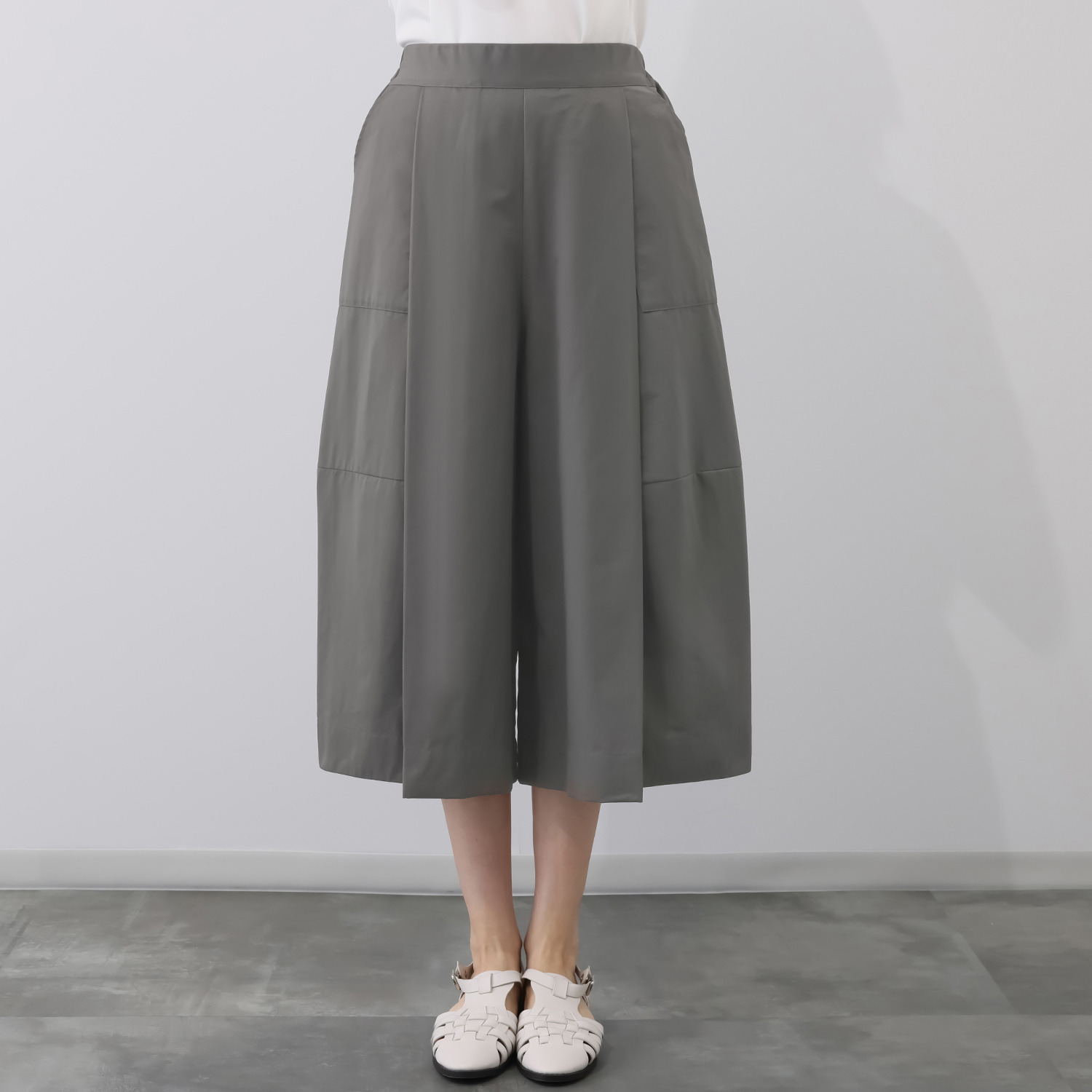 コモエリークローゼット ビッグタック コクーンシルエットパンツ