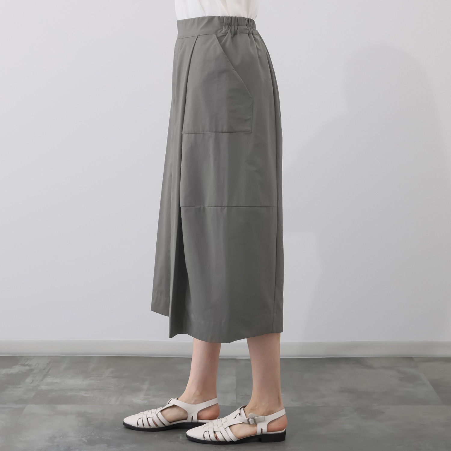 コモエリークローゼット ビッグタック コクーンシルエットパンツ