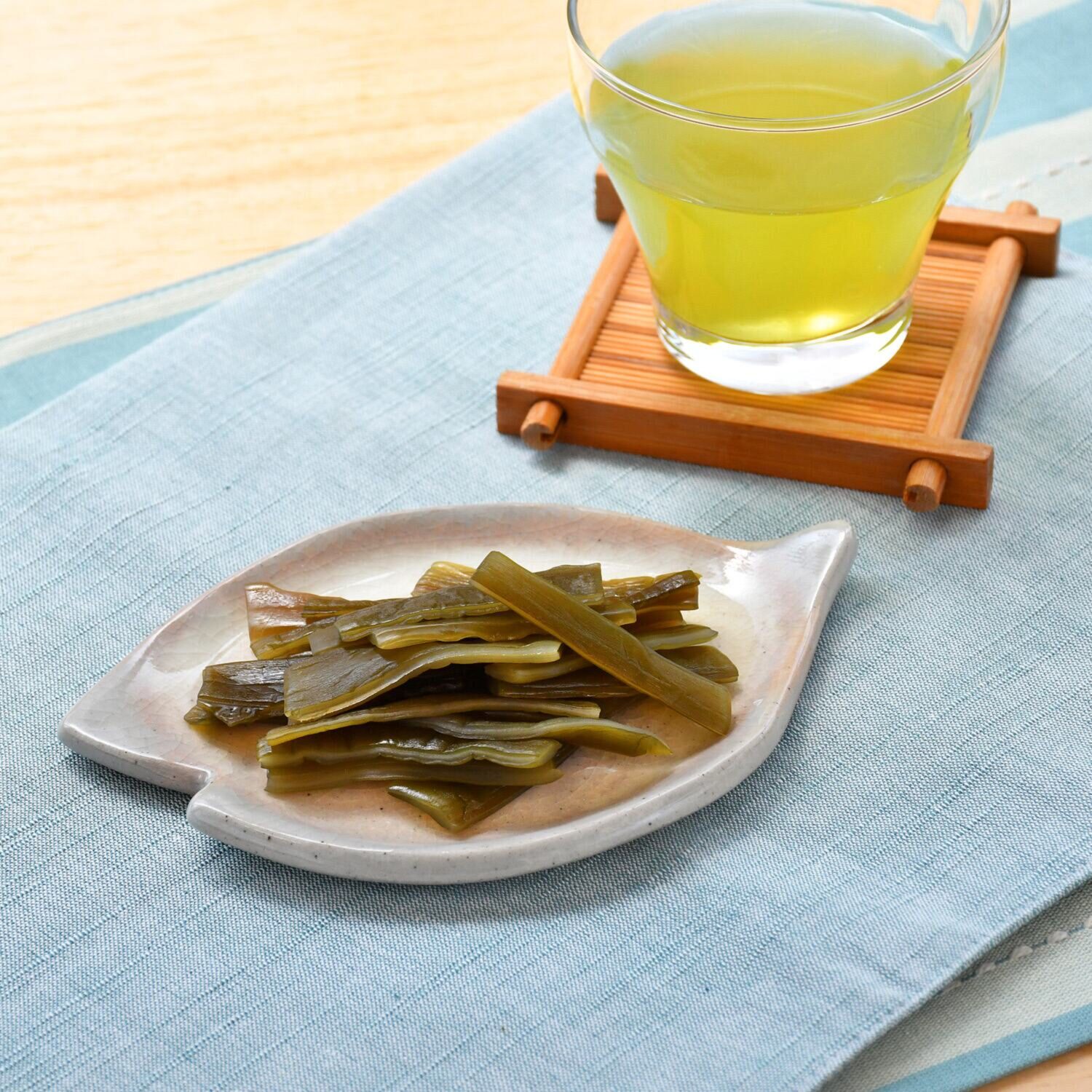 シャキシャキ甘酸っぱい 三陸産茎わかめ