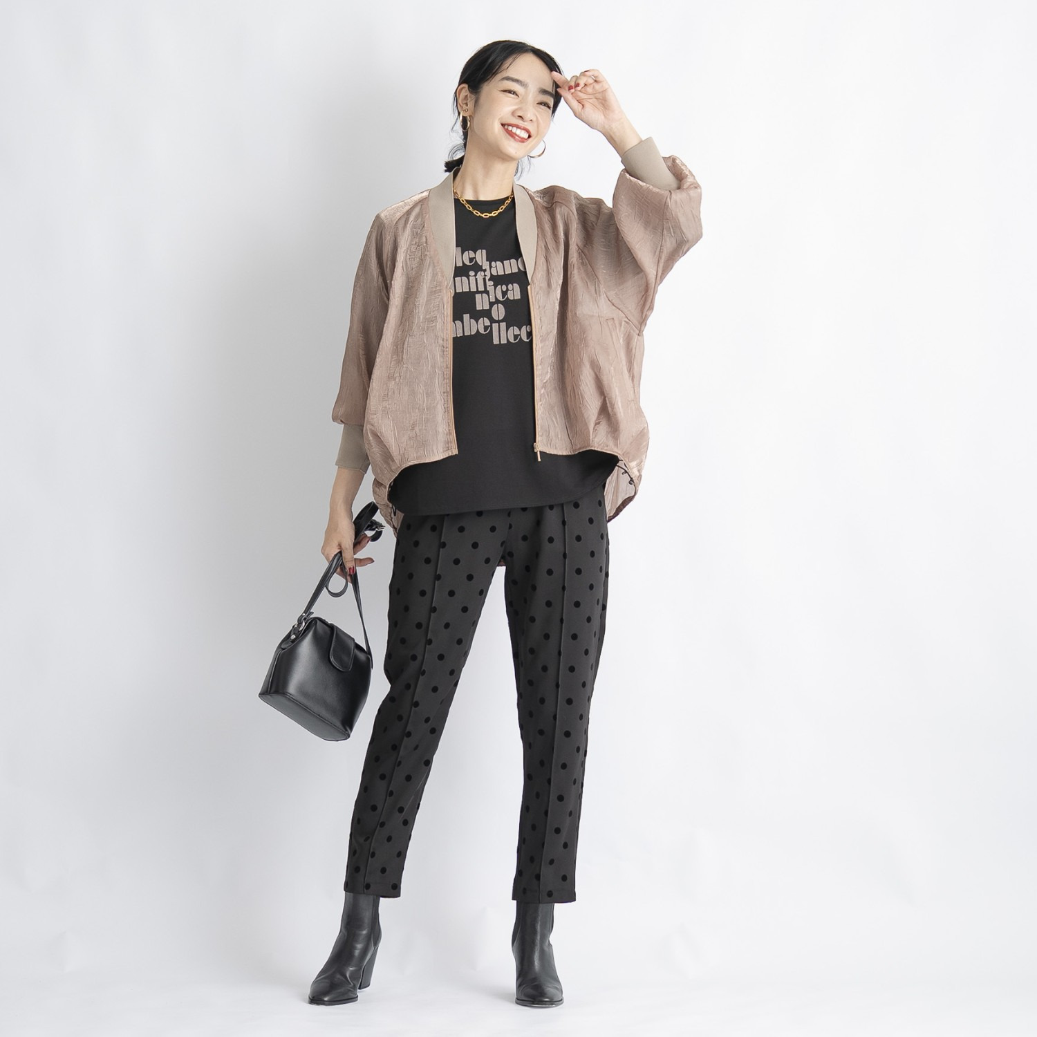 オン　ザ　エッジ 光とシアーとワッシャー スタイリッシュ見え ふんわりジップボレロ