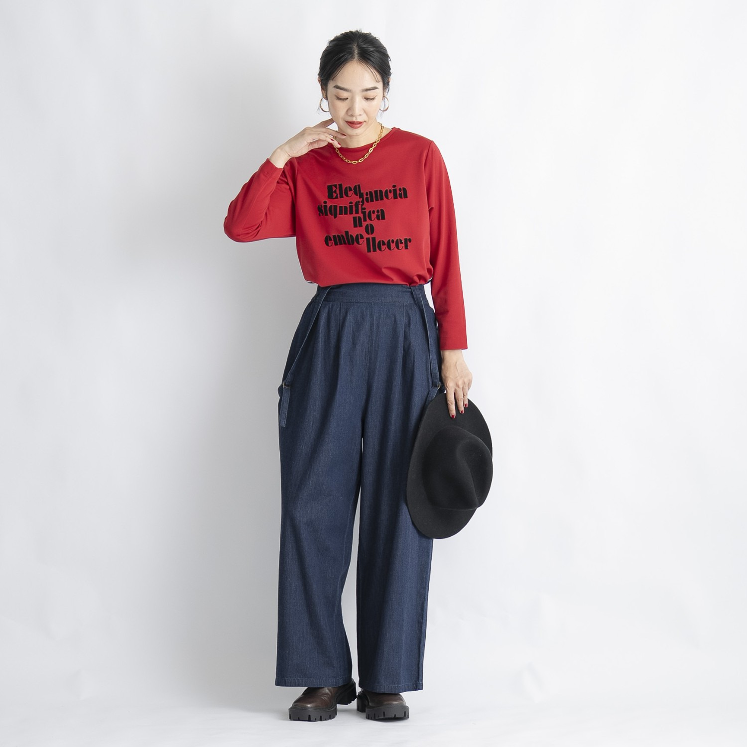 オン　ザ　エッジ サラッと肌心地抜群 フロッキー＆ラインテープ さりげなおしゃれ 長袖ロゴプルオーバー