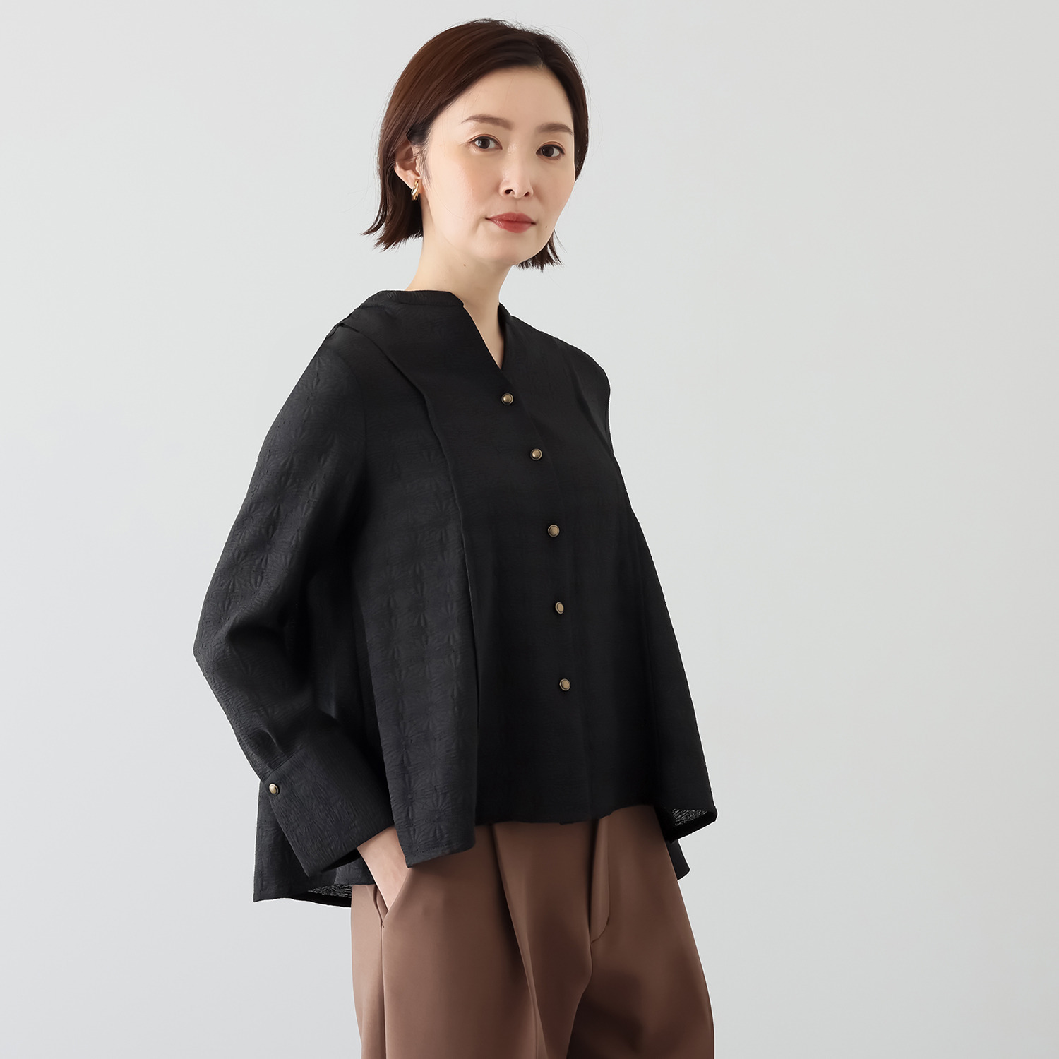 キリ　エ　キリ フラワージャガード ブラウスジャケット