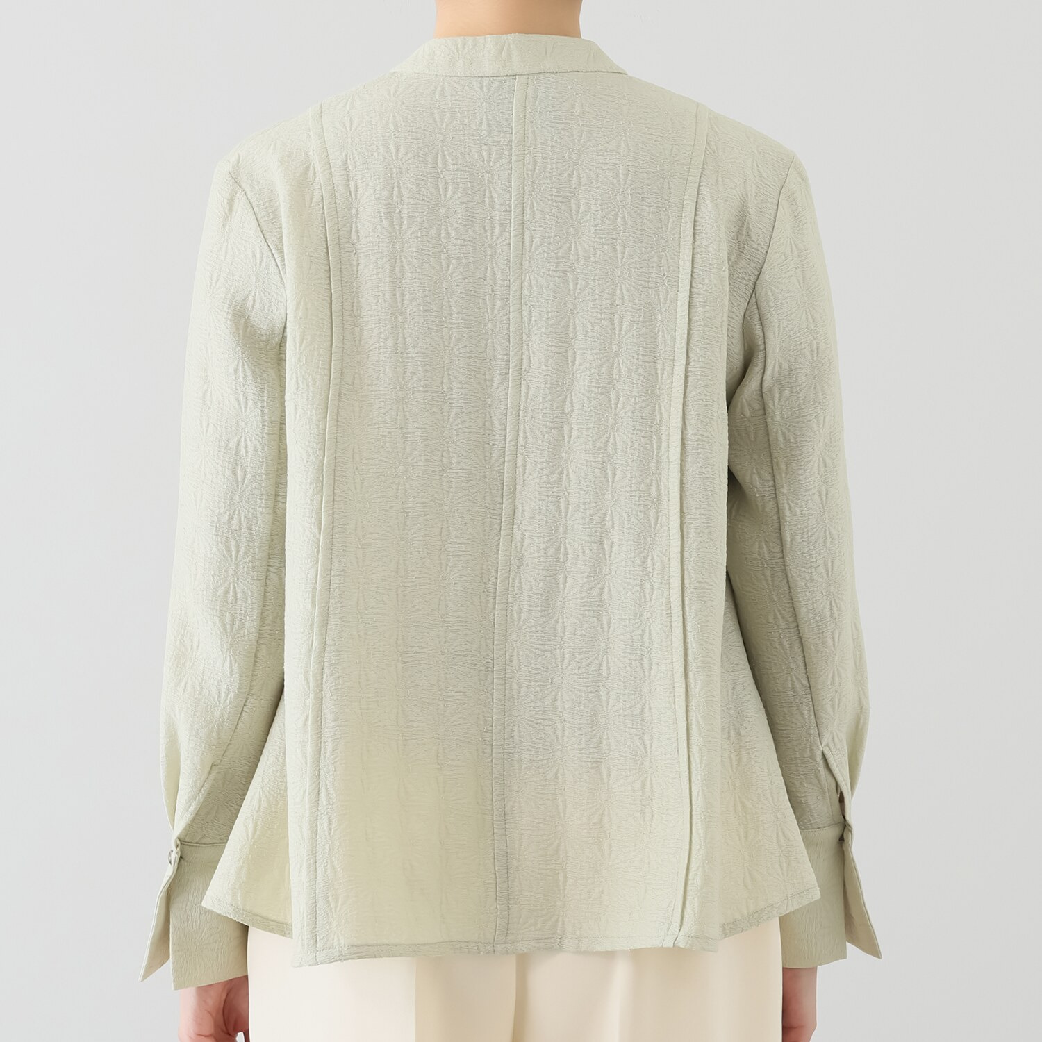 キリ　エ　キリ フラワージャガード ブラウスジャケット