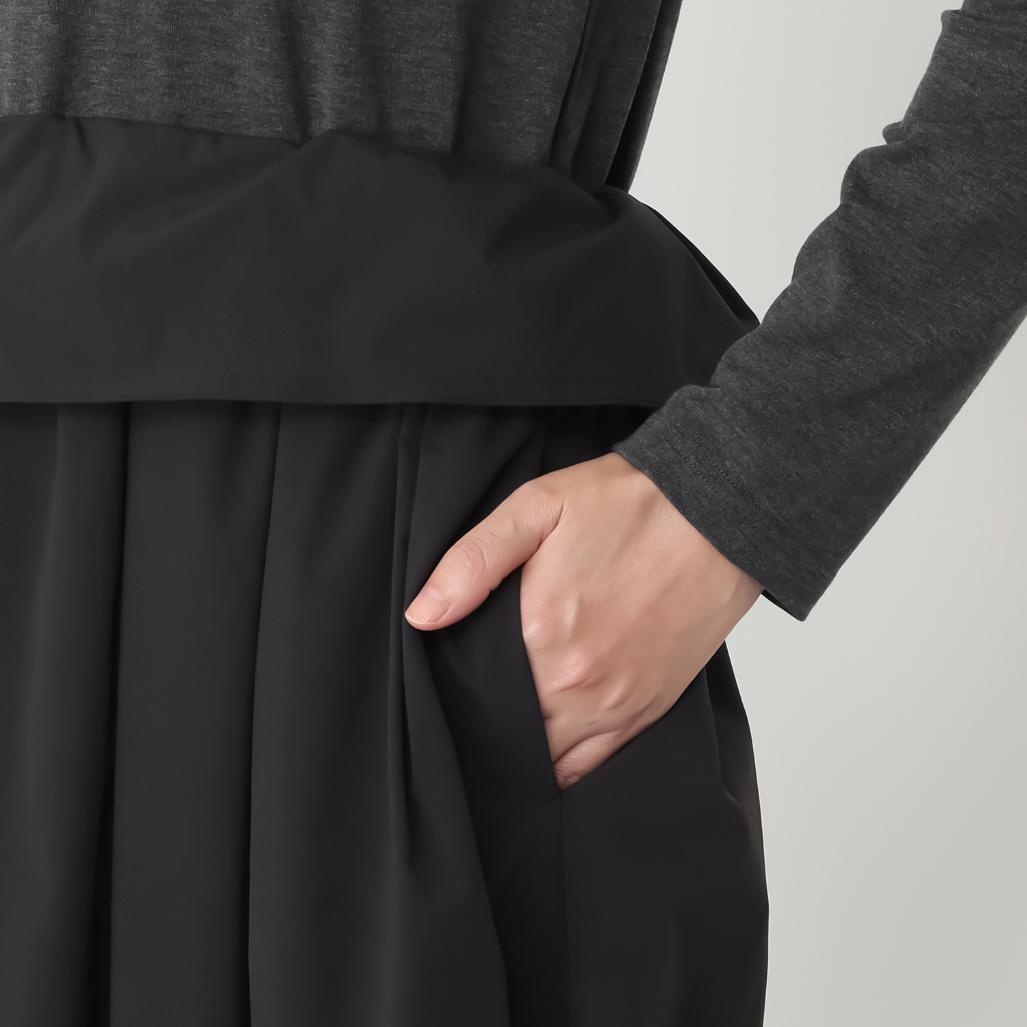 キリ　エ　キリ 異素材ドッキング ワンピース