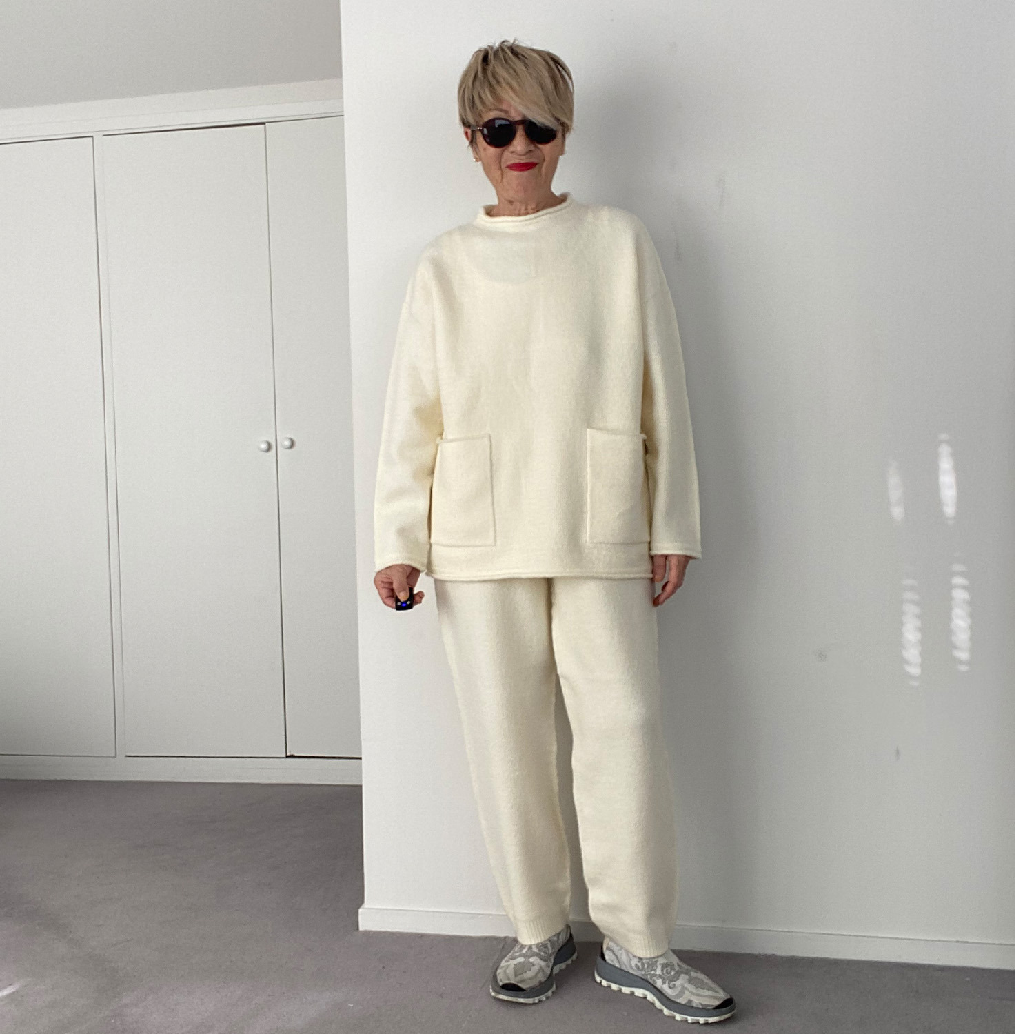 シャビージェンティール ストレッチヤーン 無縫製 ポケットアクセント チュニックプルオーバー