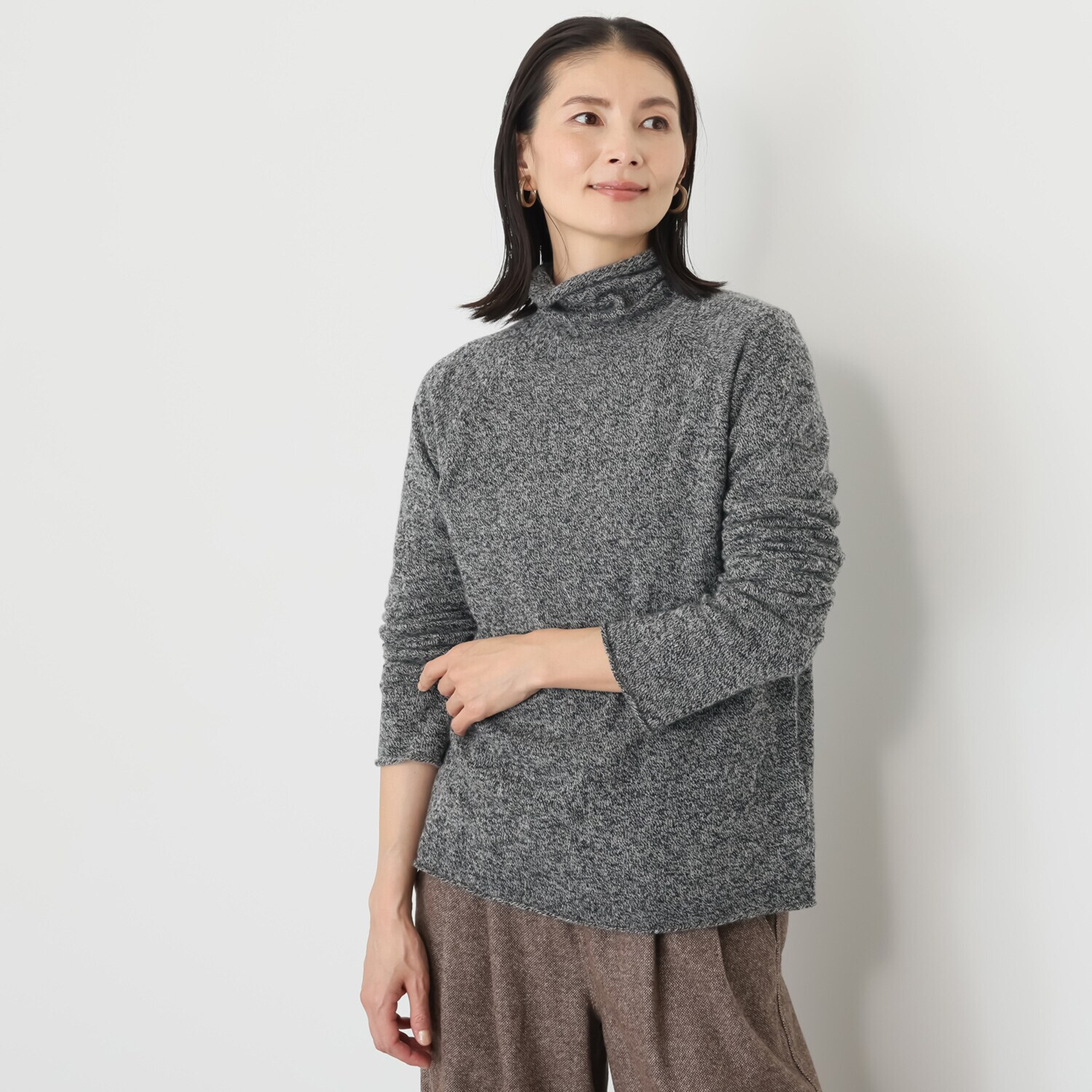 シャビージェンティール カシミヤ１００％ 無縫製 ラグランスリーブ ガーゼ調プルオーバー