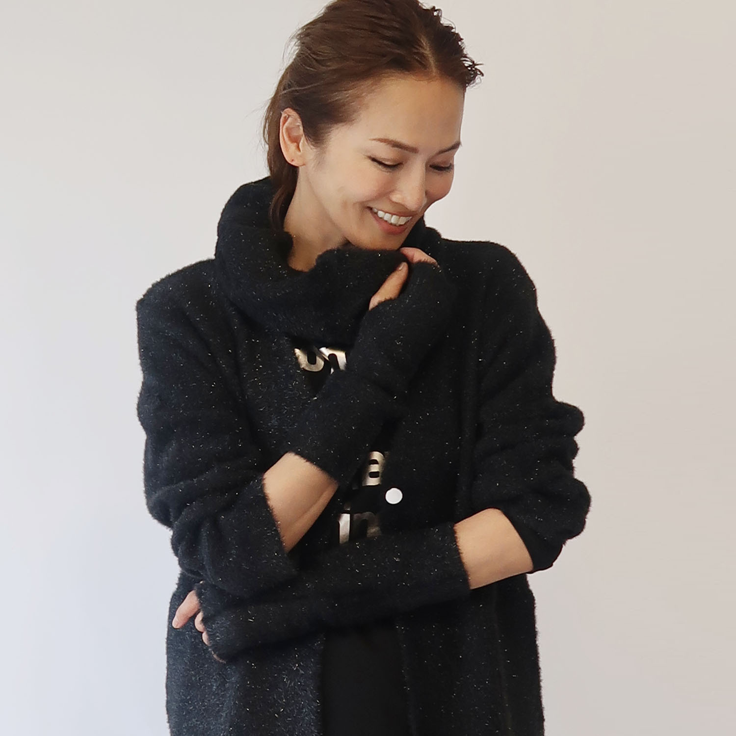 フーア ブリリアントラメ ニットアームカバー