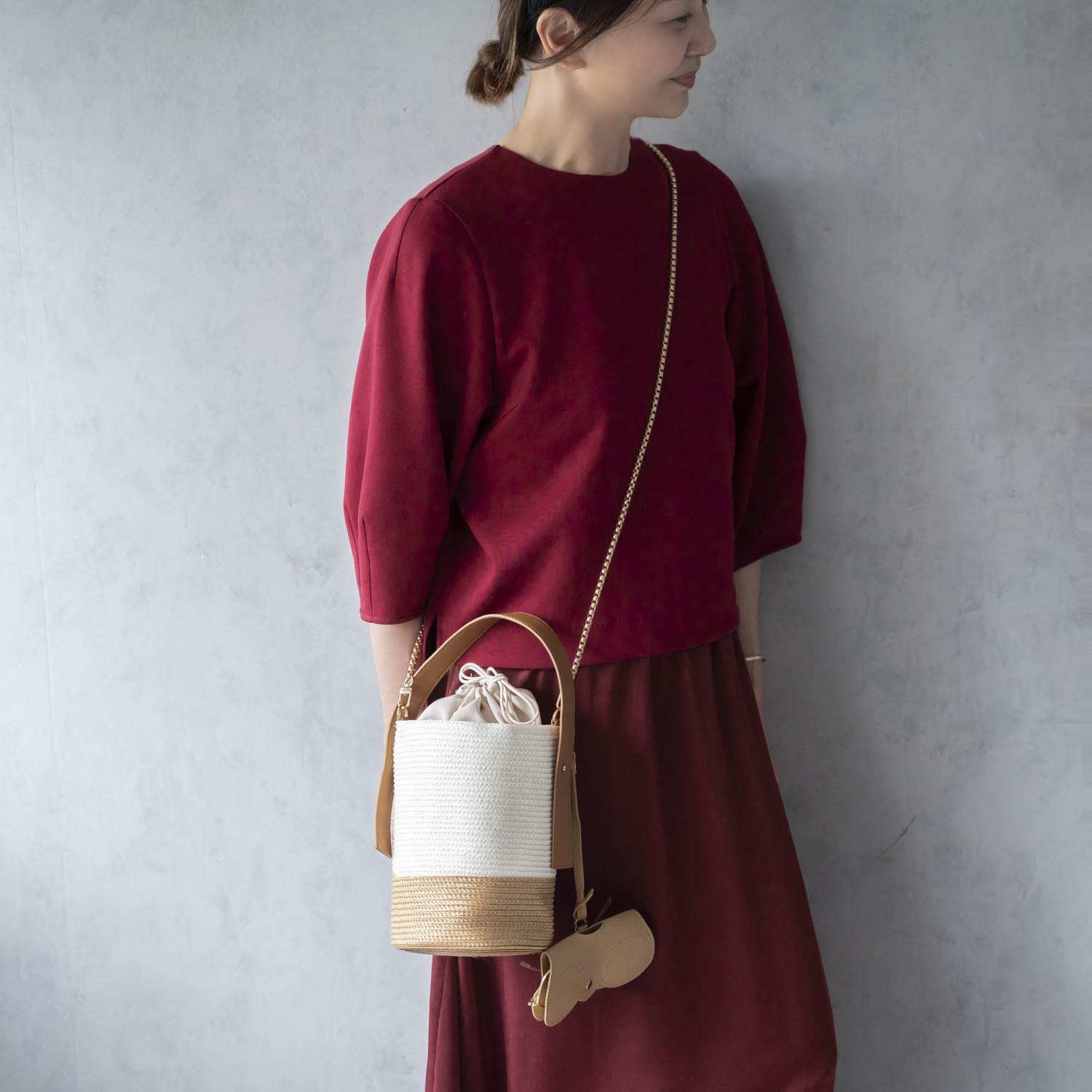 イロプライム グラスホルダー チャーム付 斜め掛けできる ２ウェイバッグ