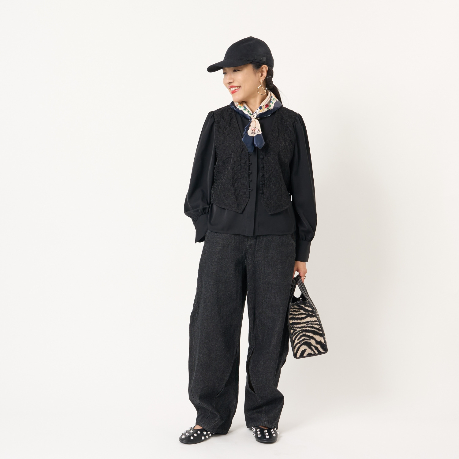 ミューリエ クラス感のある 華やぎジレ レイヤード風 デザインシャツ