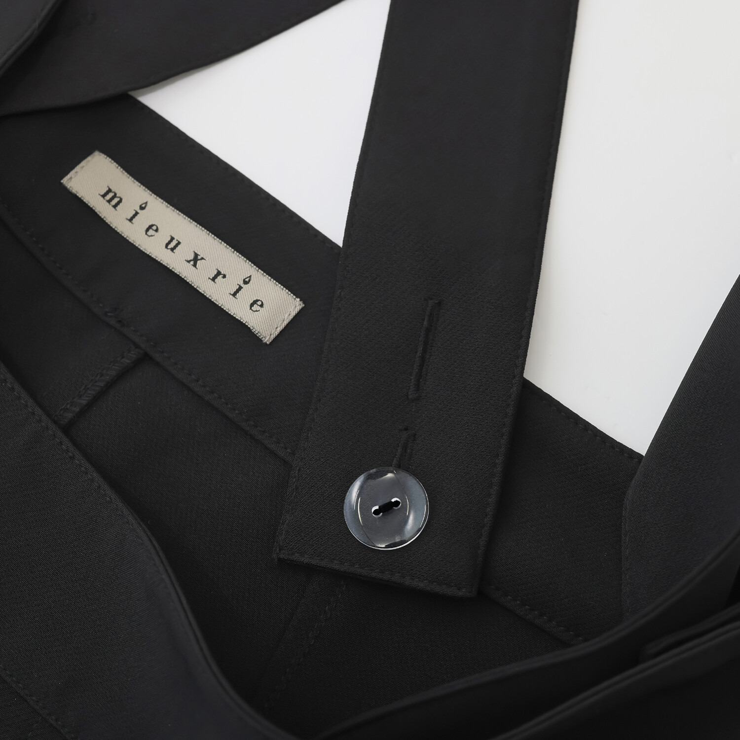 ミューリエ エレガントに スタイルアップ サロペット風 スカート