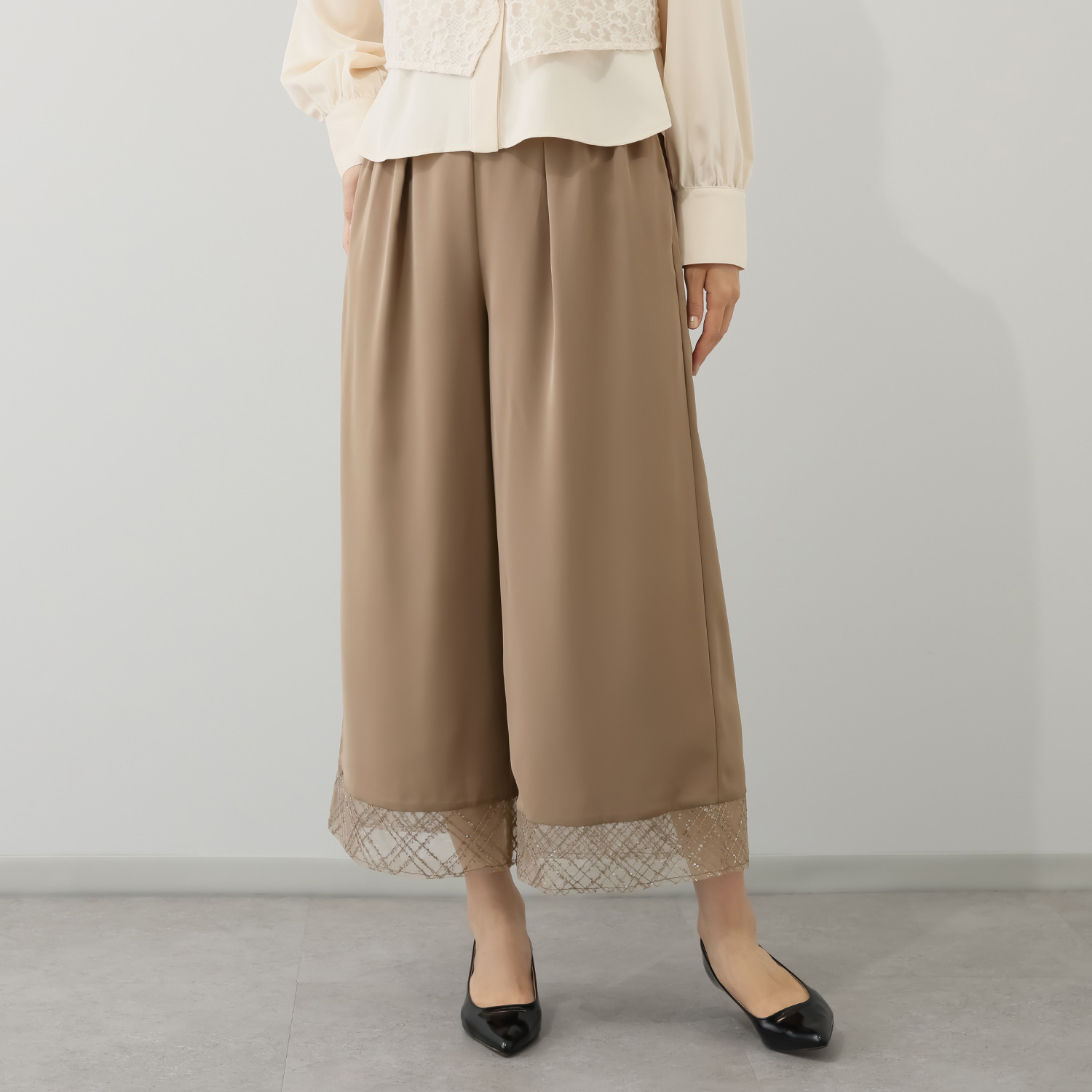 ミューリエ 煌めきと優雅なヌケ感 チュールコンビパンツ