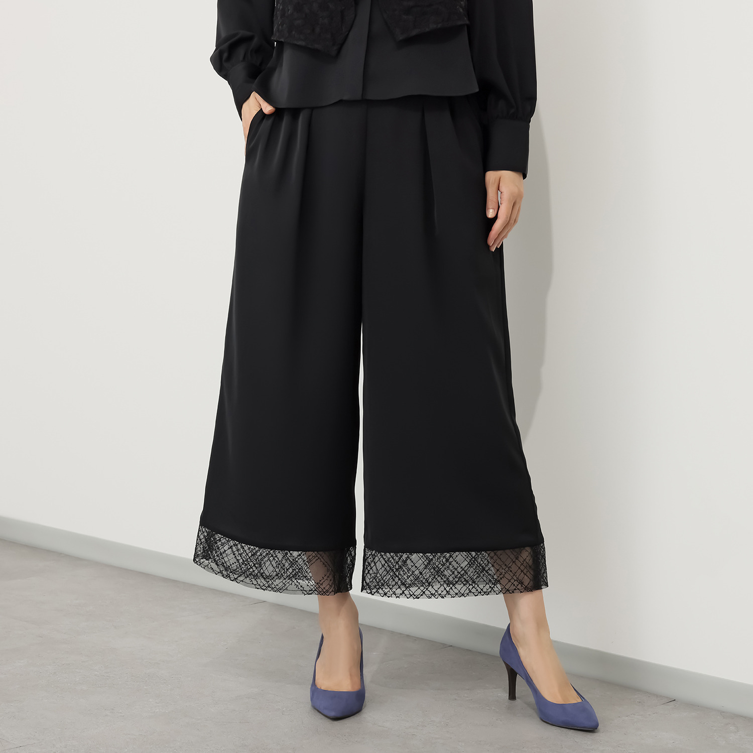 ミューリエ 煌めきと優雅なヌケ感 チュールコンビパンツ