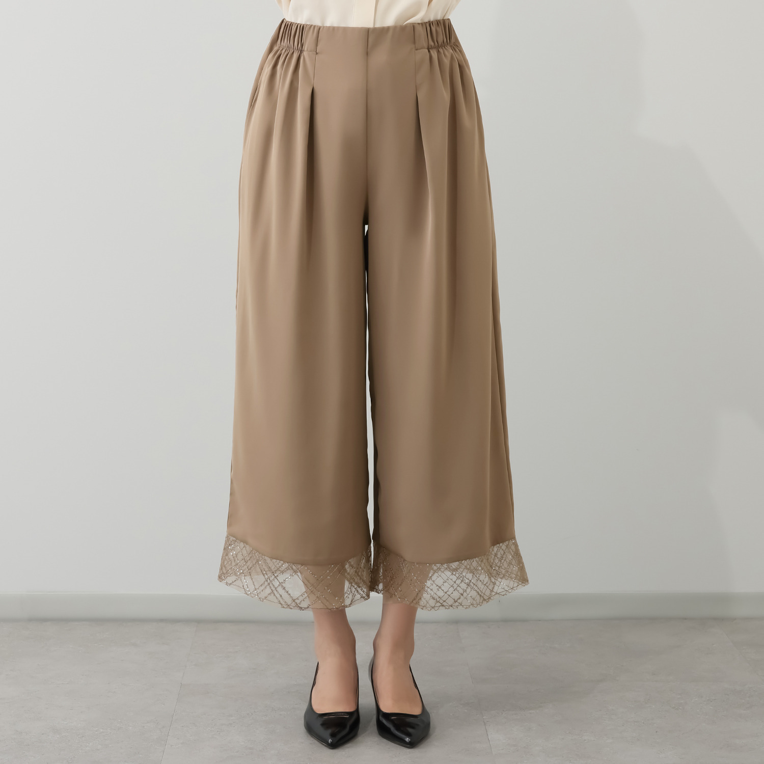 ミューリエ 煌めきと優雅なヌケ感 チュールコンビパンツ