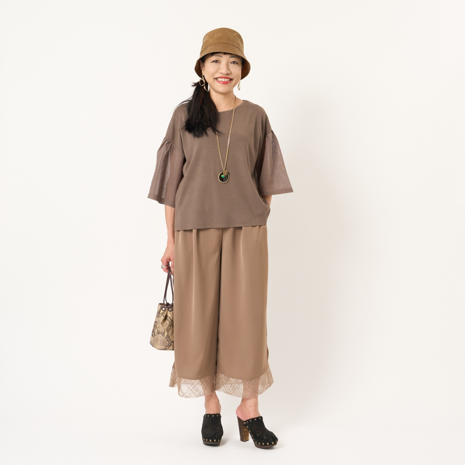 ミューリエ 煌めきと優雅なヌケ感 チュールコンビパンツ