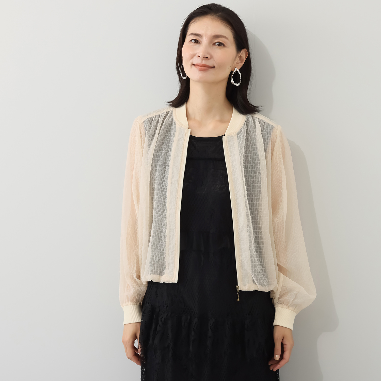 ミューリエ ふんわり儚げな存在感 シアー素材 バルーンブルゾン