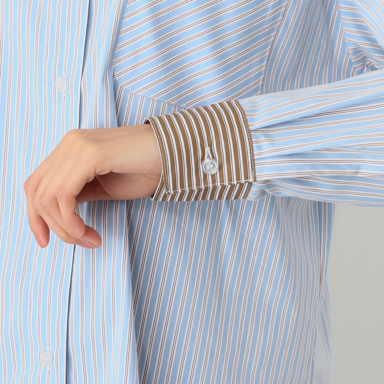 ヴィ・ドゥース オータムフレンチ 配色切替 コットンブレンド ストレッチシャツ