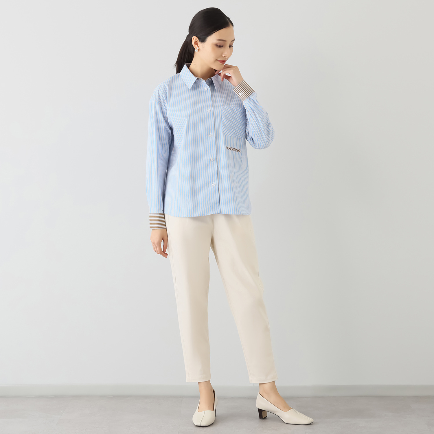 ヴィ・ドゥース オータムフレンチ 配色切替 コットンブレンド ストレッチシャツ