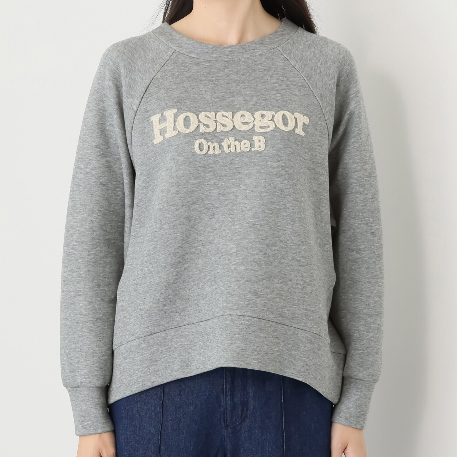 オンザビーバイサマーミー 上品に装う ループステッチ刺しゅう デザインプルオーバー