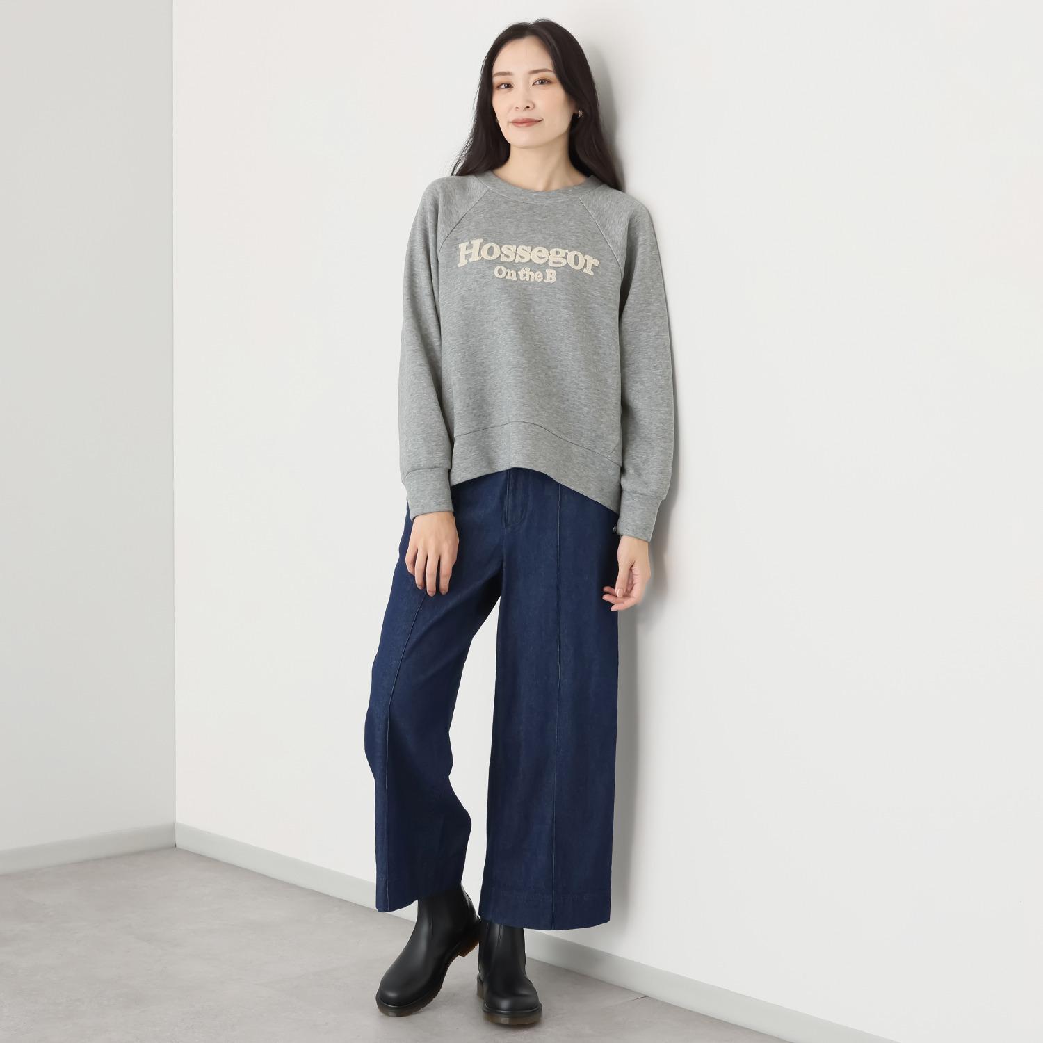 オンザビーバイサマーミー 上品に装う ループステッチ刺しゅう デザインプルオーバー