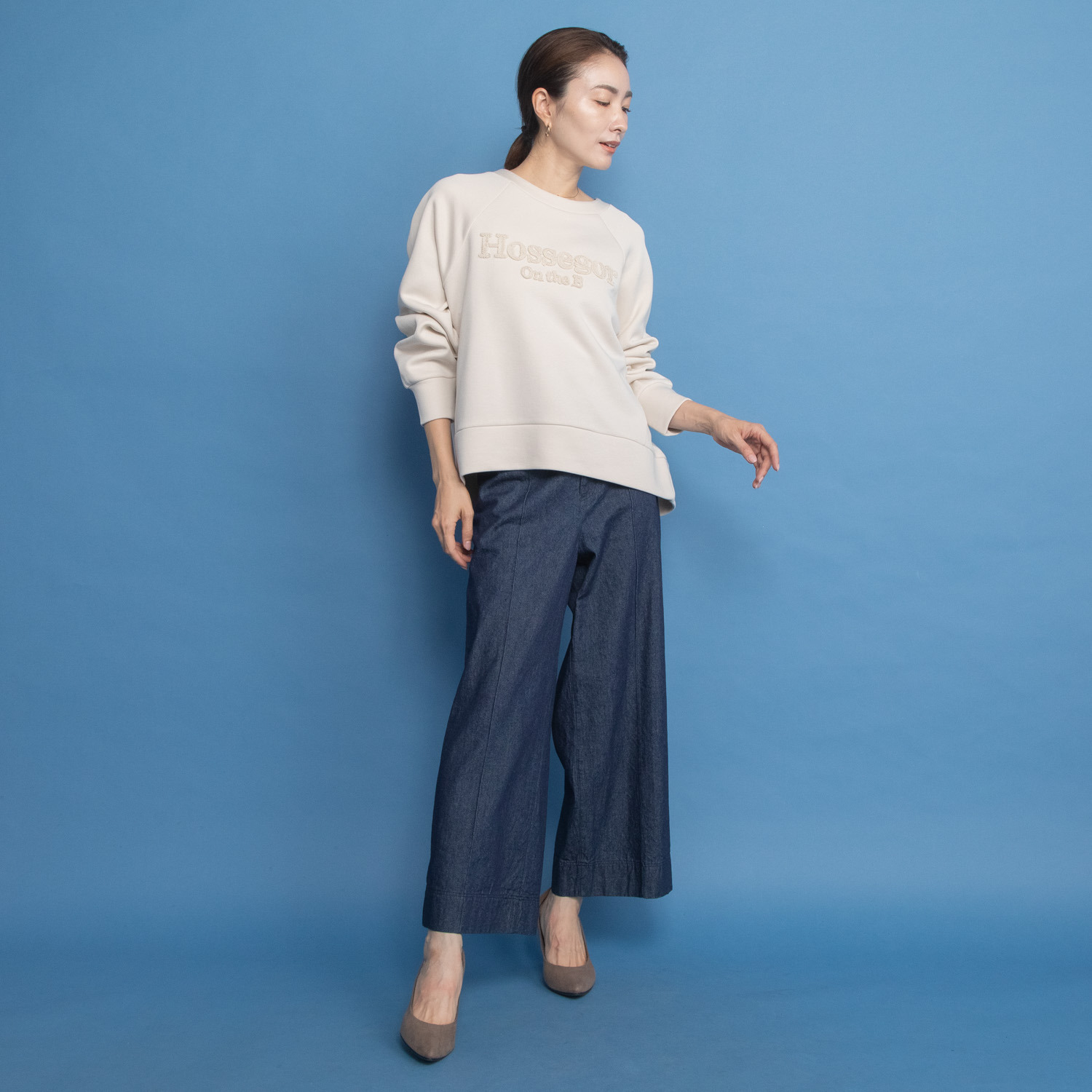 オンザビーバイサマーミー 上品に装う ループステッチ刺しゅう デザインプルオーバー