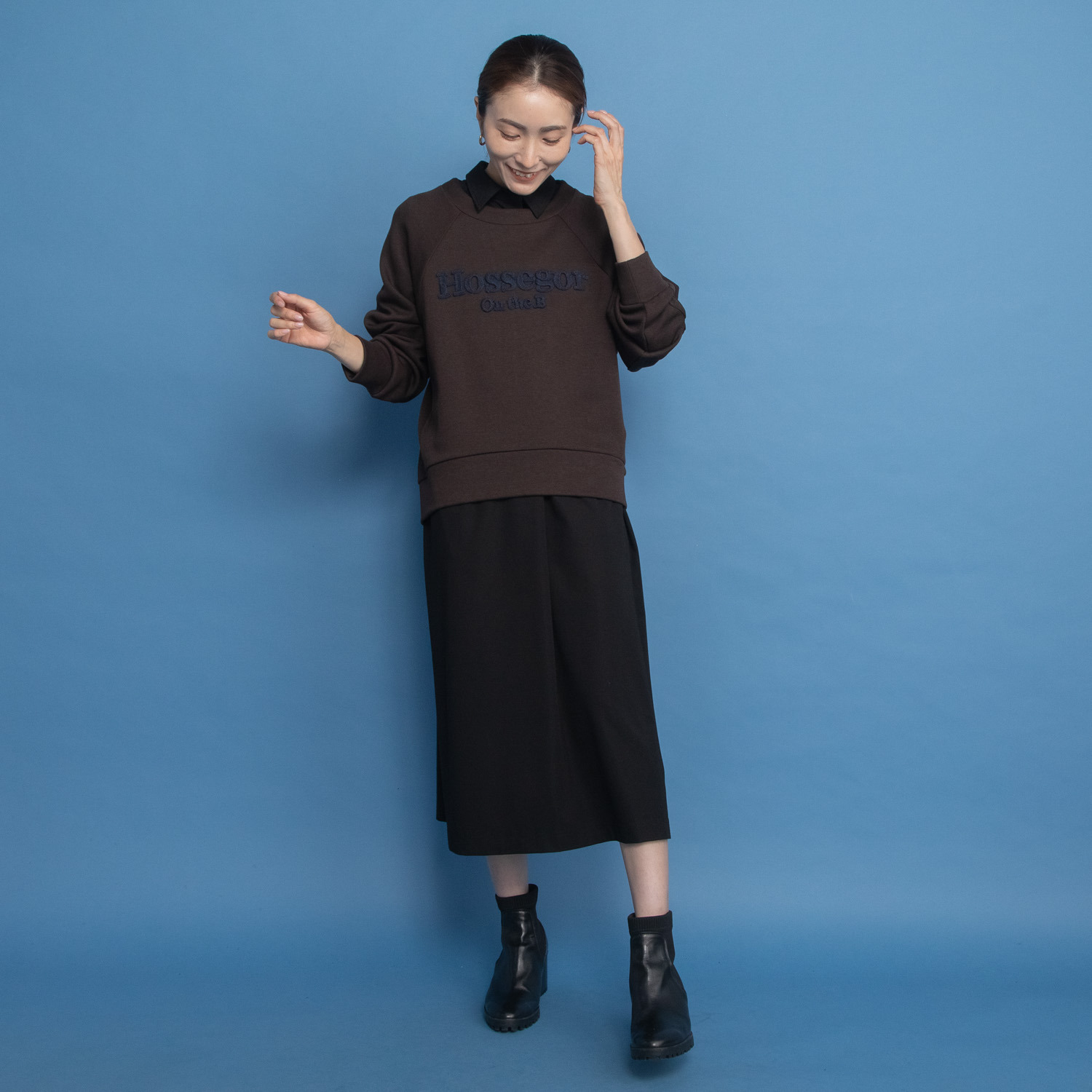 オンザビーバイサマーミー 上品に装う ループステッチ刺しゅう デザインプルオーバー