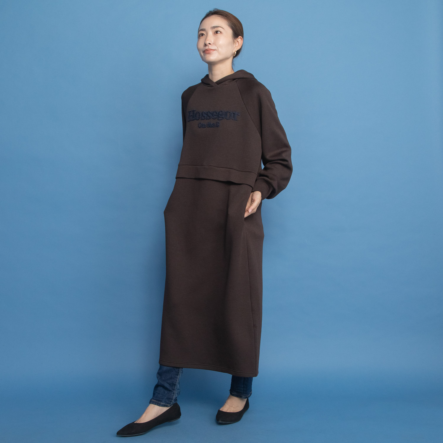 オンザビーバイサマーミー 大人カジュアルを 品良く軽快に ループステッチ刺しゅう フーディーワンピース