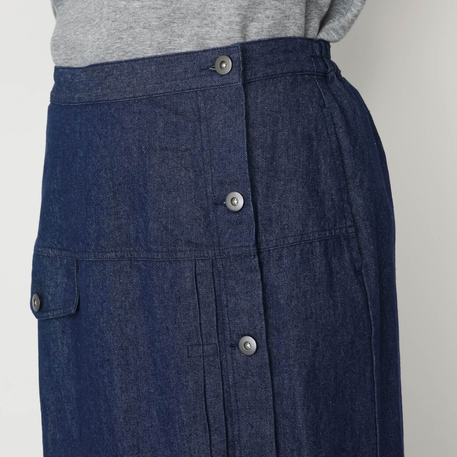 オンザビーバイサマーミー カジュアルをシックに装う Ｉライン デザインロングスカート