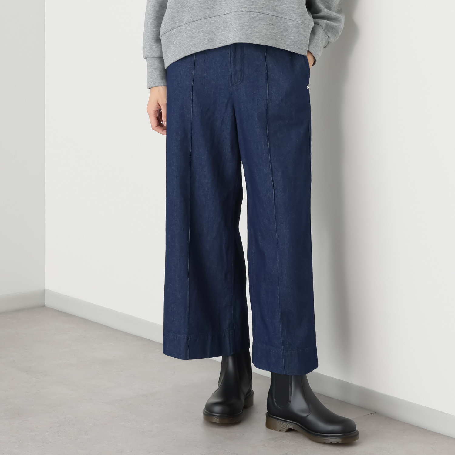 オンザビーバイサマーミー スタイルアップ＆カバー ハンサムに装う 大人のカジュアルパンツ