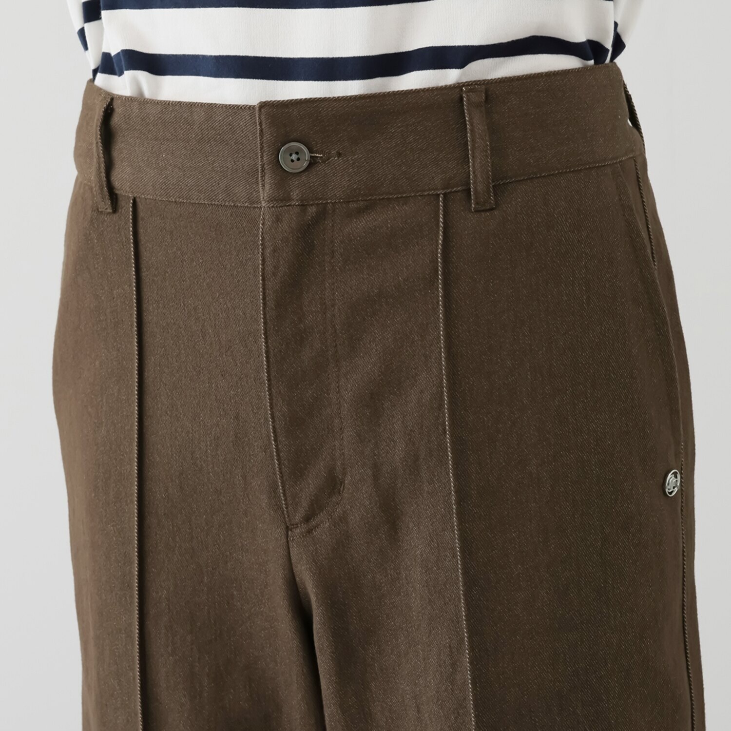 オンザビーバイサマーミー スタイルアップ＆カバー ハンサムに装う 大人のカジュアルパンツ