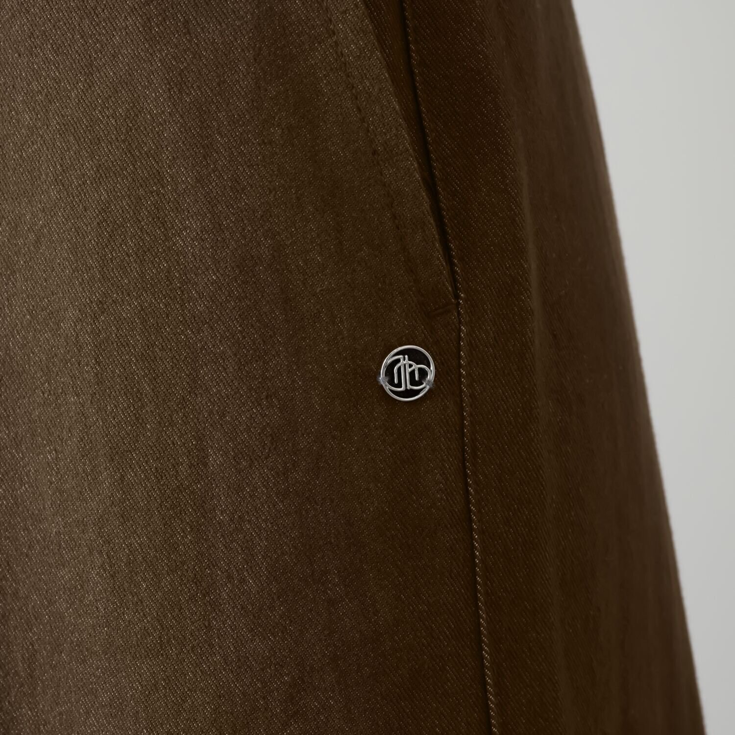 オンザビーバイサマーミー スタイルアップ＆カバー ハンサムに装う 大人のカジュアルパンツ