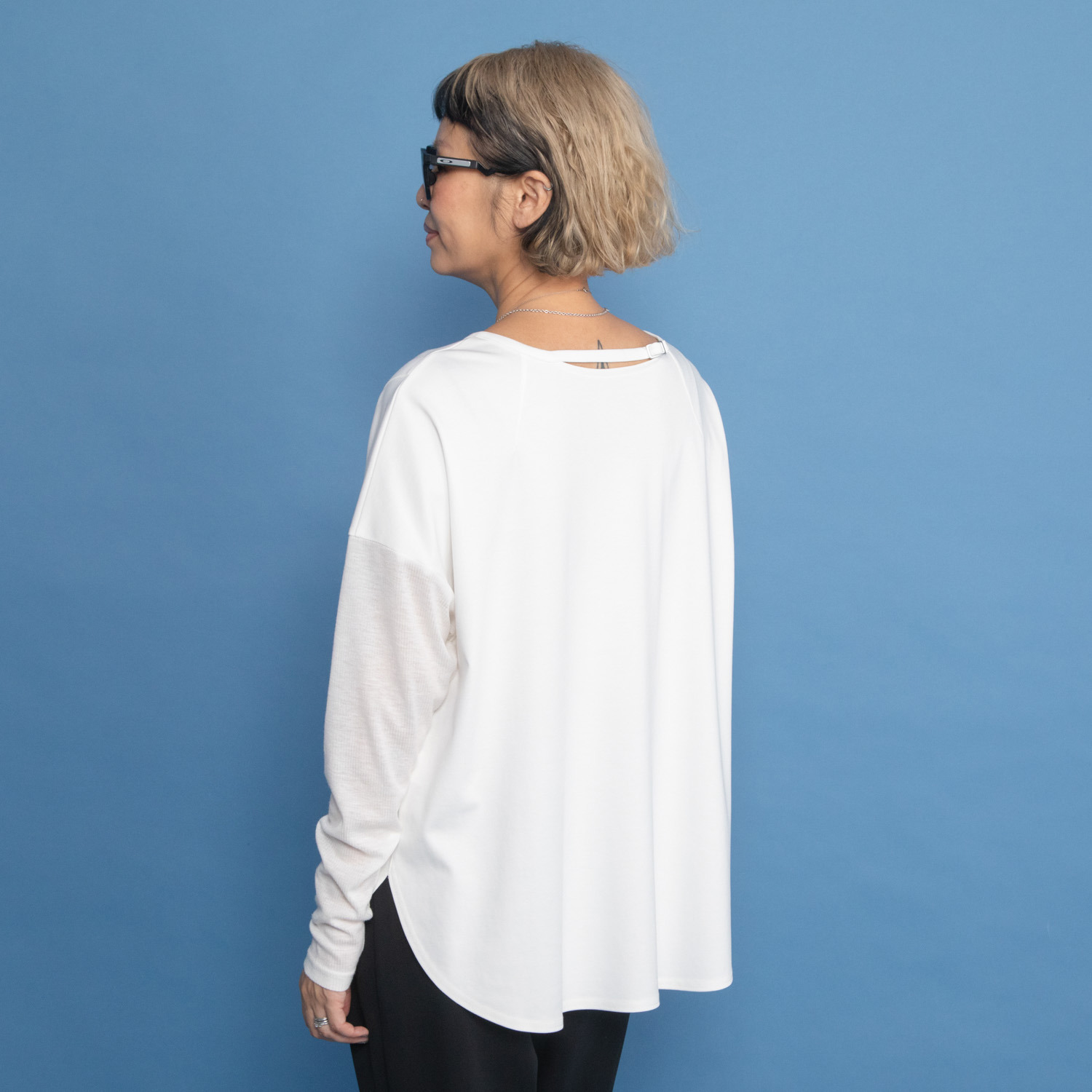 ヨーコモリモト ２ウェイデザインと 異素材でモードに装う プルオーバー