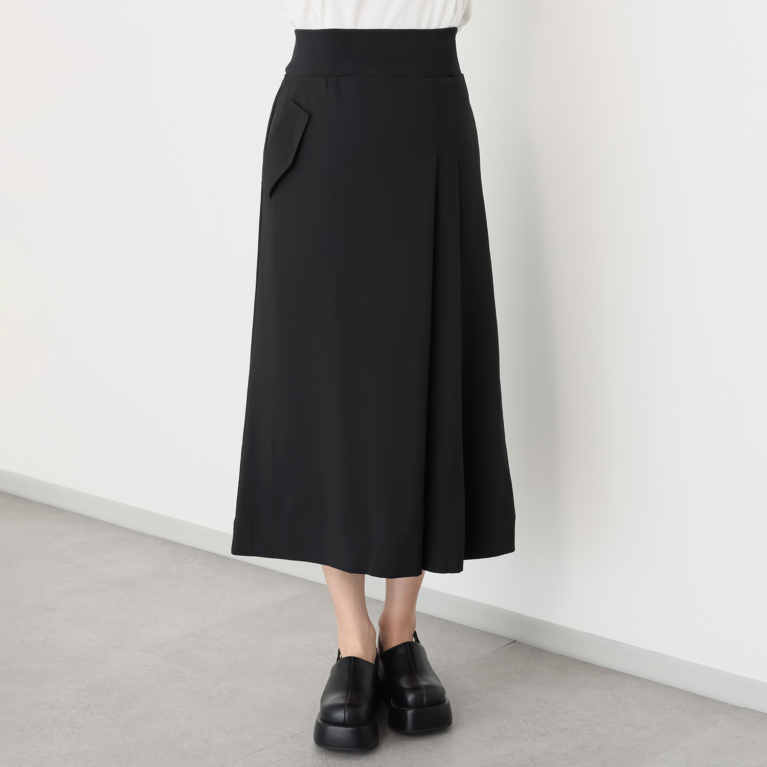 ヨーコモリモト Ｉラインでスタイルアップ アシンメトリーデザイン ロングスカート