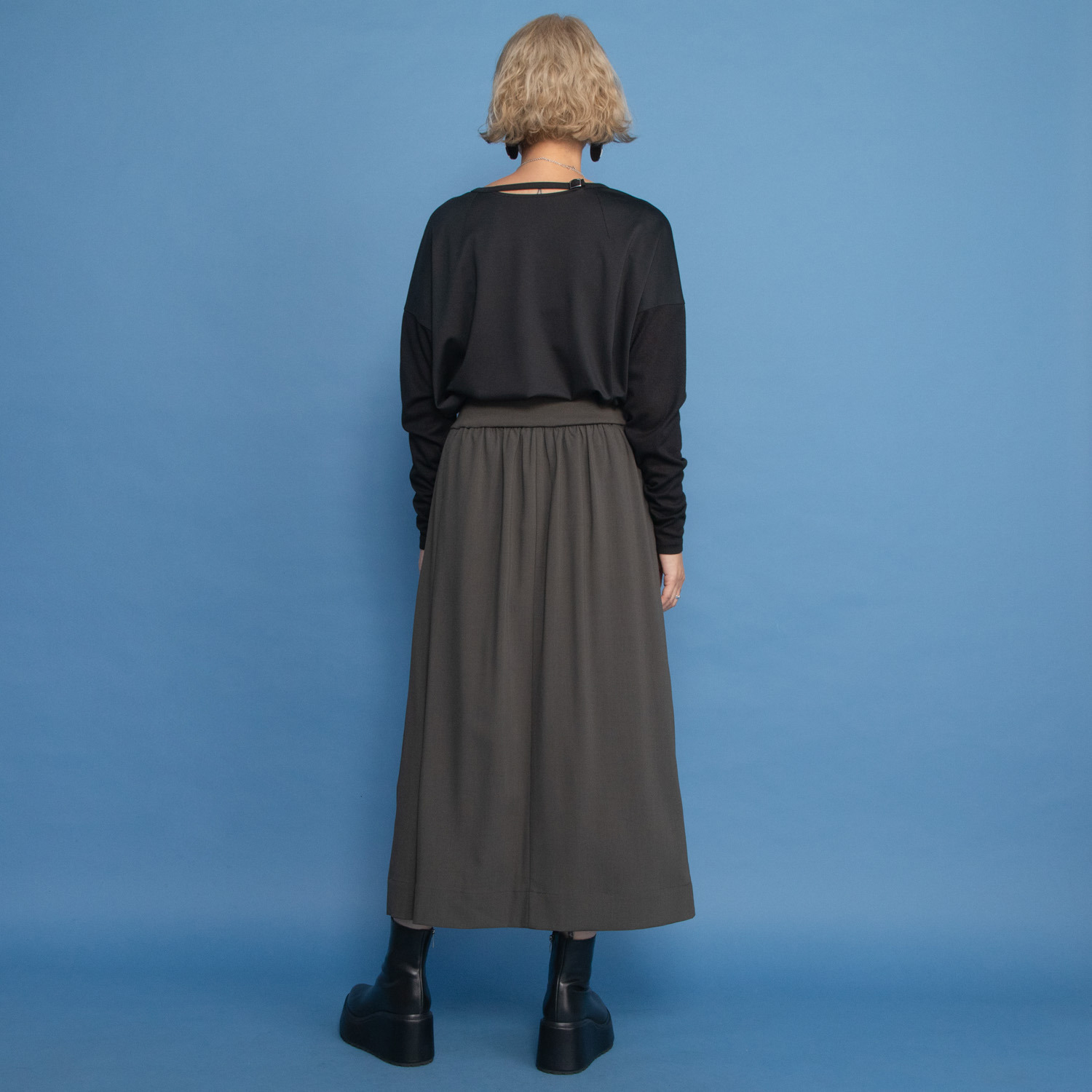 ヨーコモリモト Ｉラインでスタイルアップ アシンメトリーデザイン ロングスカート