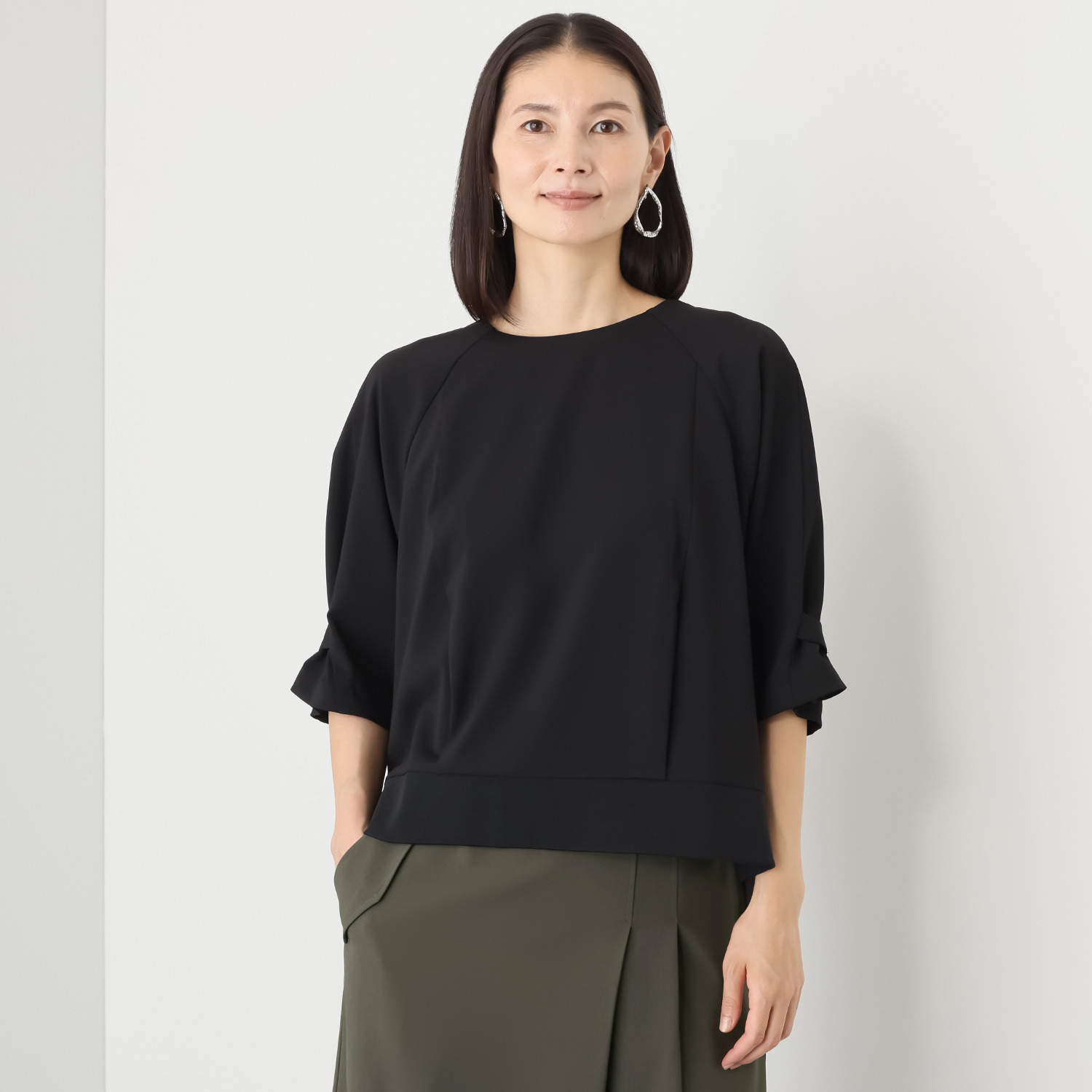 ヨーコモリモト おしゃれと着回しを シーズンレスで楽しむ デザインブラウス