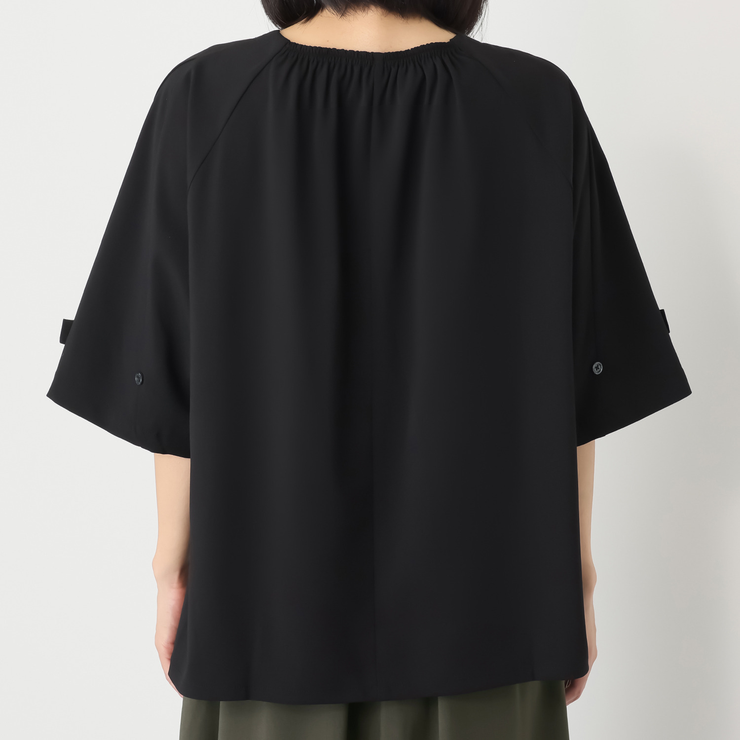 ヨーコモリモト おしゃれと着回しを シーズンレスで楽しむ デザインブラウス