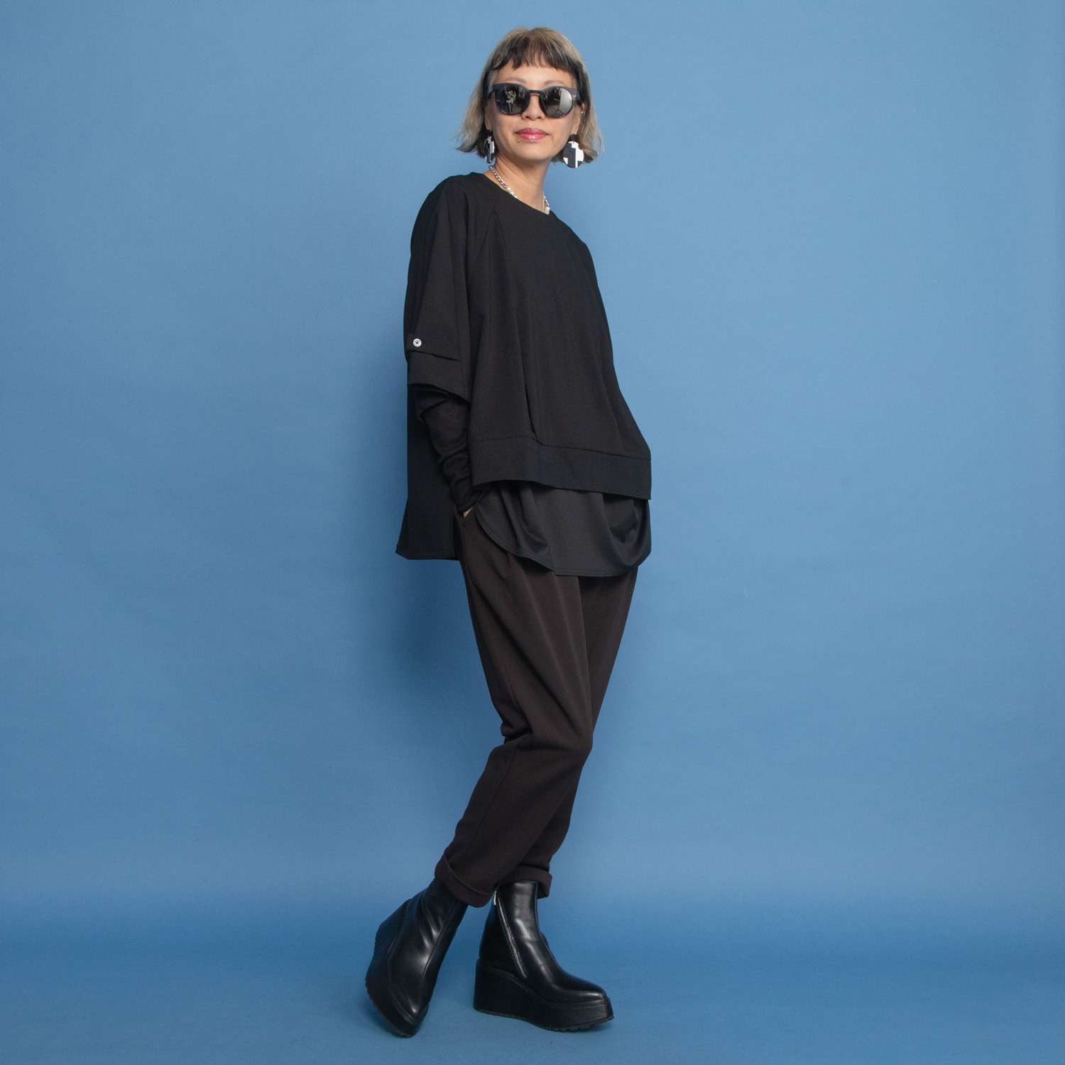 ヨーコモリモト ツイルジャージー＆リブ ラクしておしゃれを格上げ テーパードパンツ