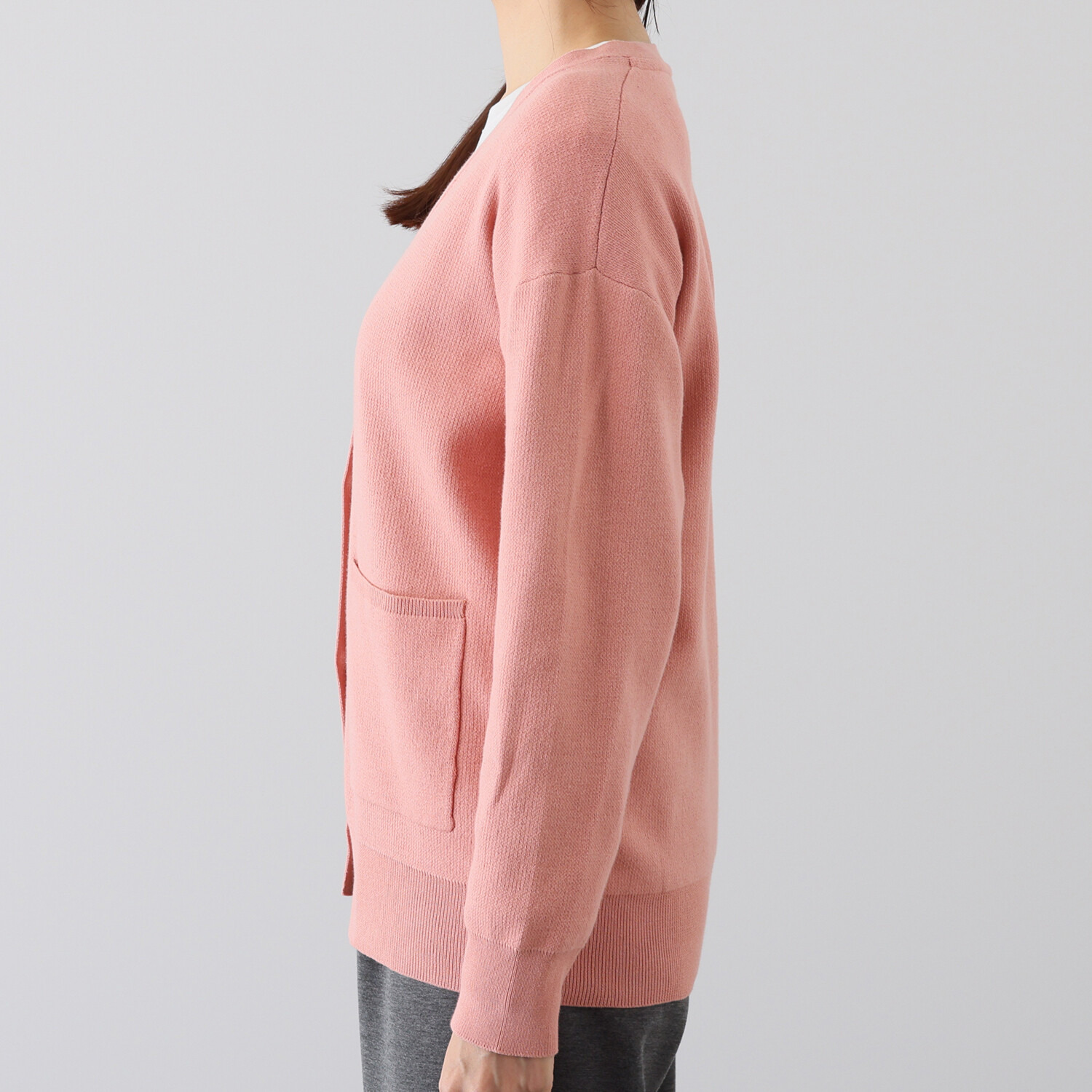 ルクオーレ ボタンアクセント Ｖネック ニットカーディガン