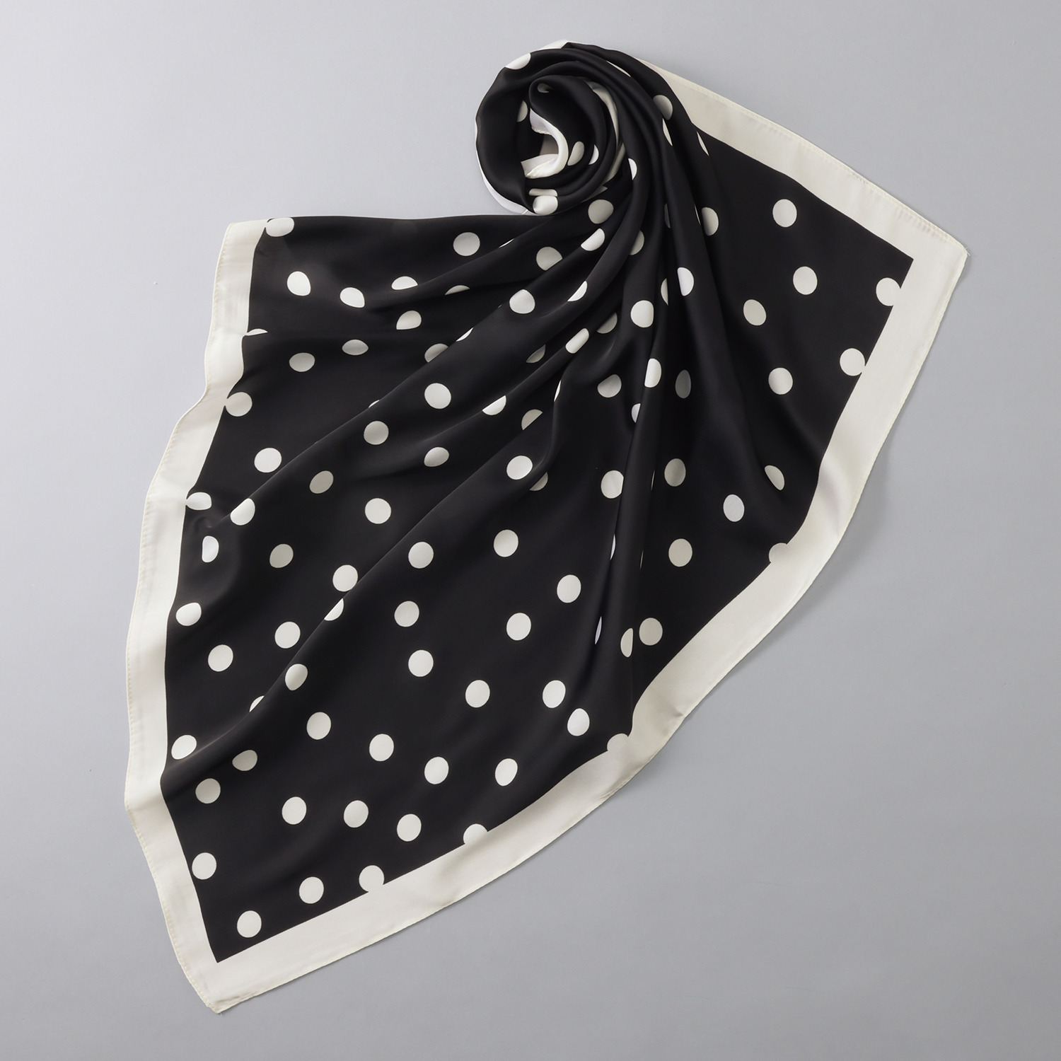 ドンナルマ ドットスカーフ