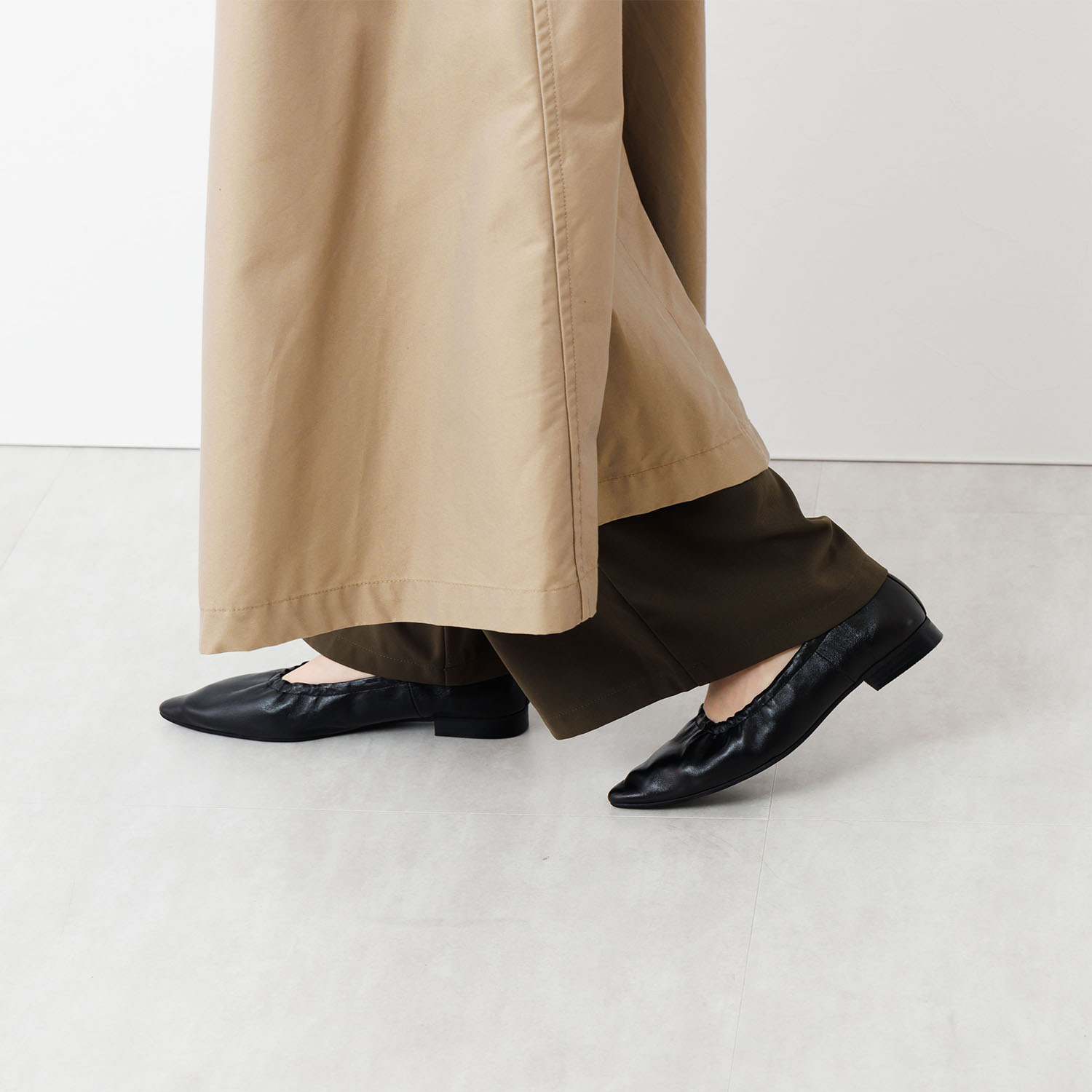 卑弥呼 日本製 レザー　シャーリング フラットパンプス