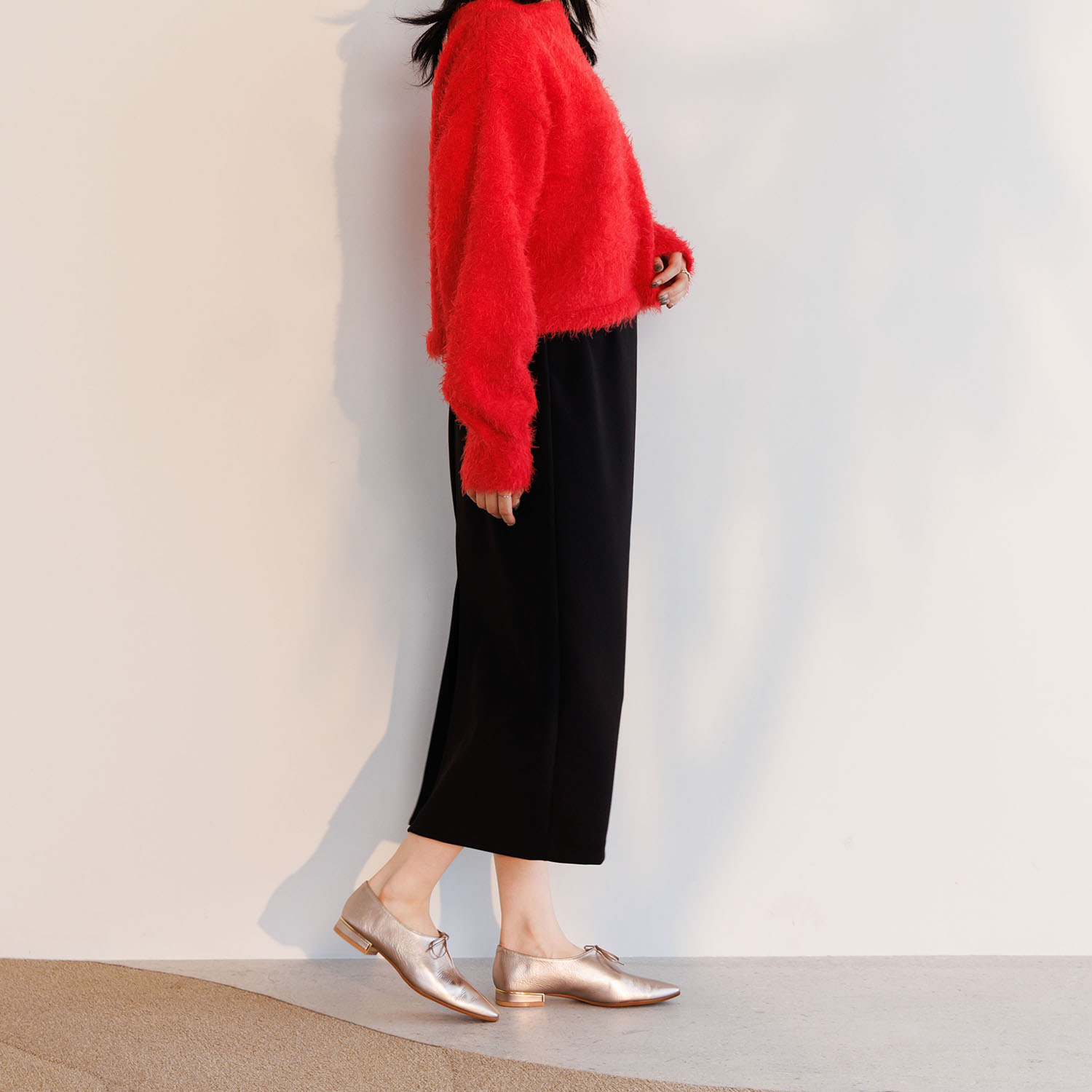 卑弥呼 日本製　はっ水レザー センタースリット リボンパンプス