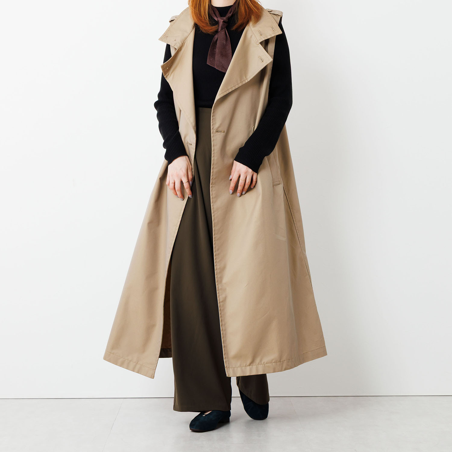 卑弥呼 日本製　はっ水羊革 メタルポイント フラットパンプス