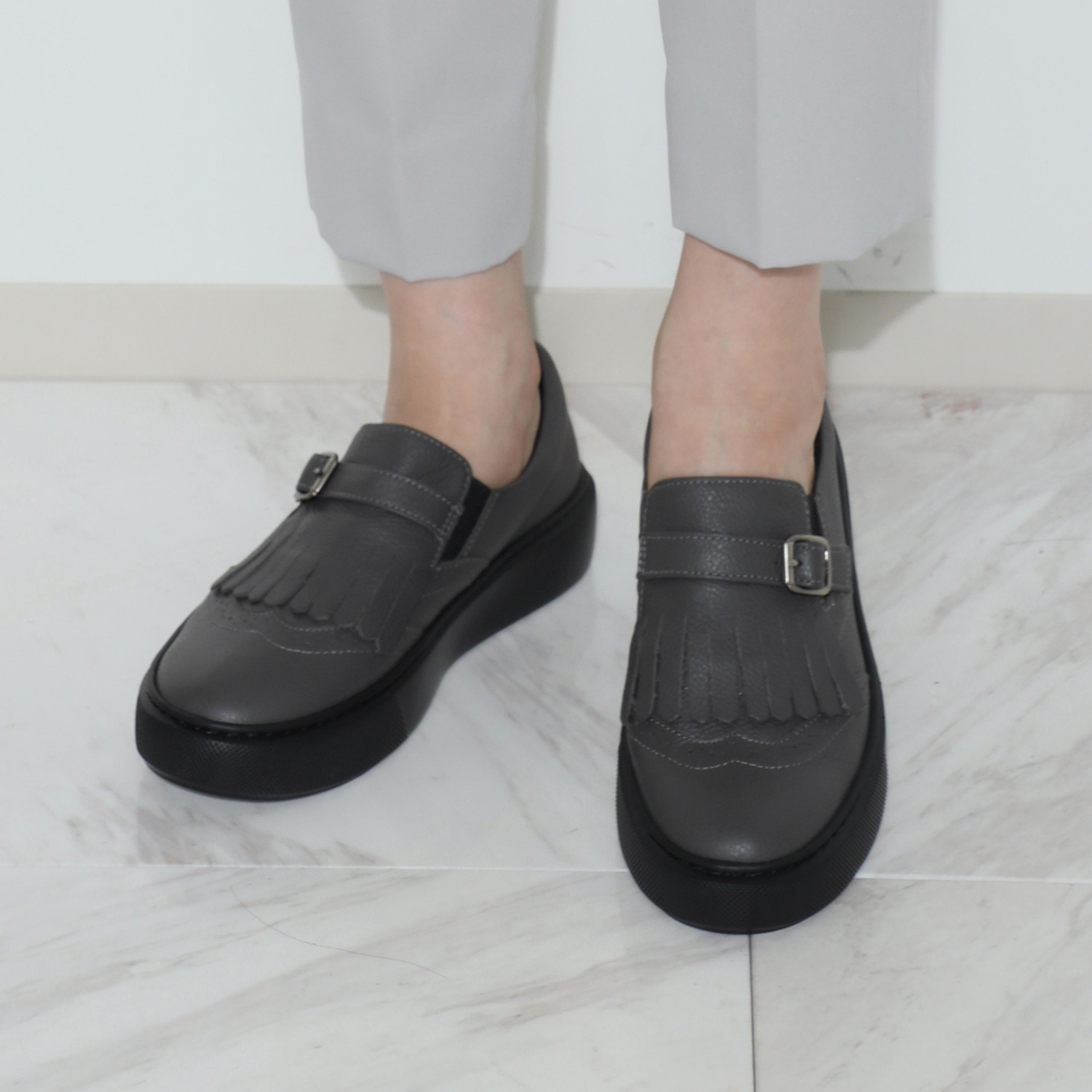 ミズ・ジューヌ 日本製 牛革 キルトデザイン 厚底シューズ