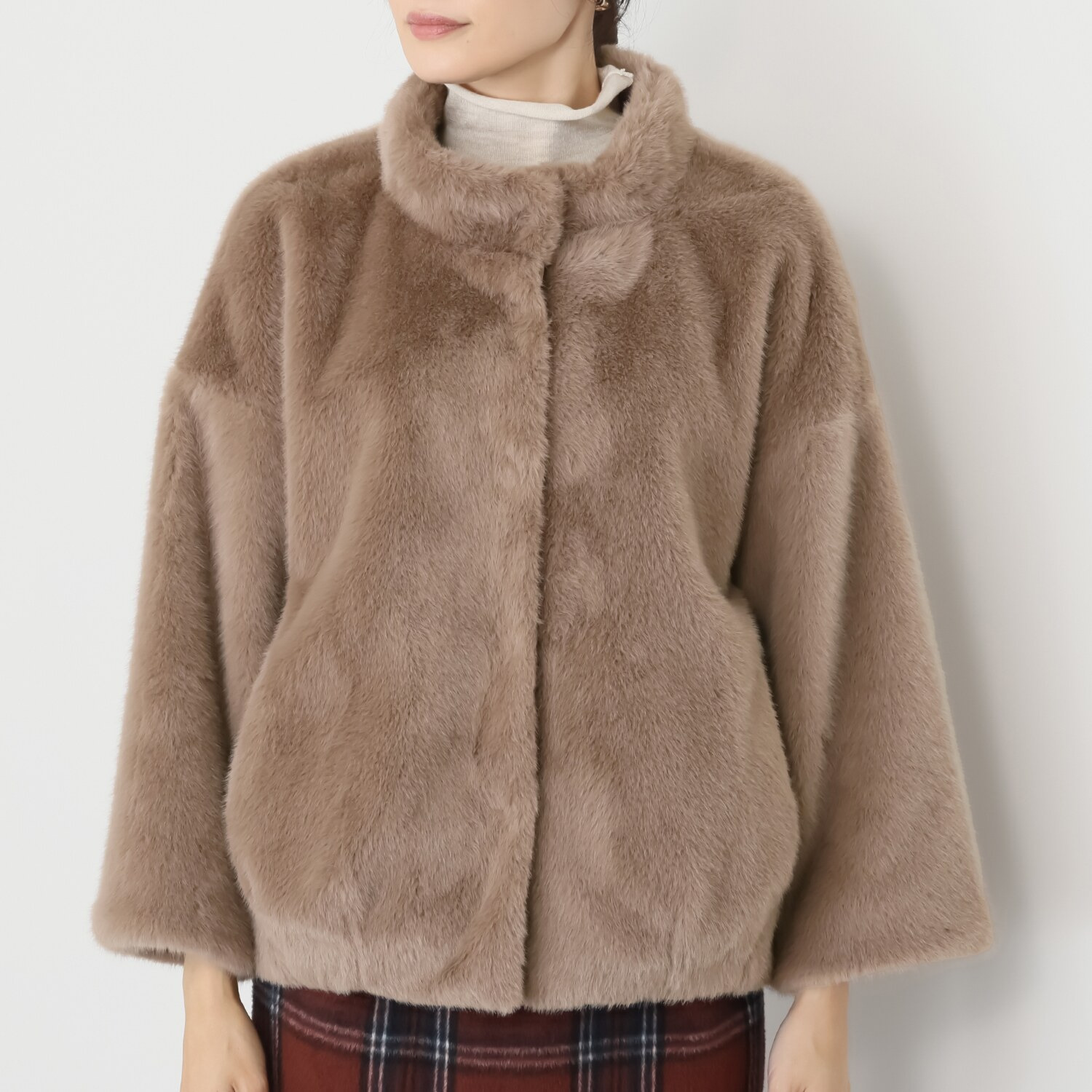 元町ゼラール こだわりの華やか素材 ミンク調フェイクファー スタンドネック ジャケット