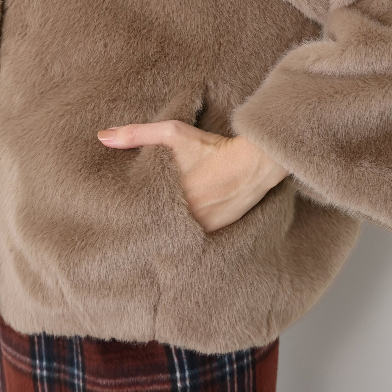 元町ゼラール こだわりの華やか素材 ミンク調フェイクファー スタンドネック ジャケット