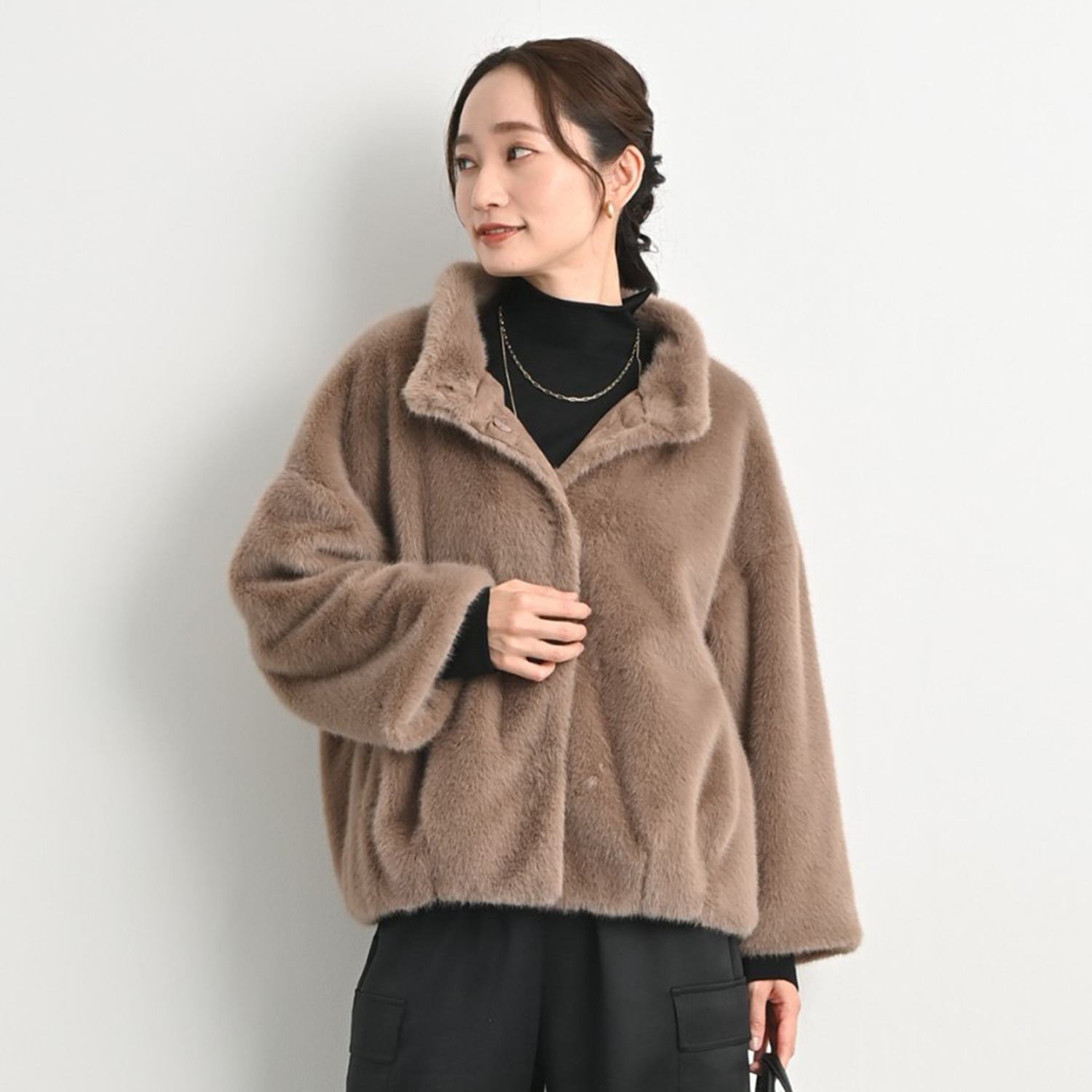 元町ゼラール こだわりの華やか素材 ミンク調フェイクファー スタンドネック ジャケット