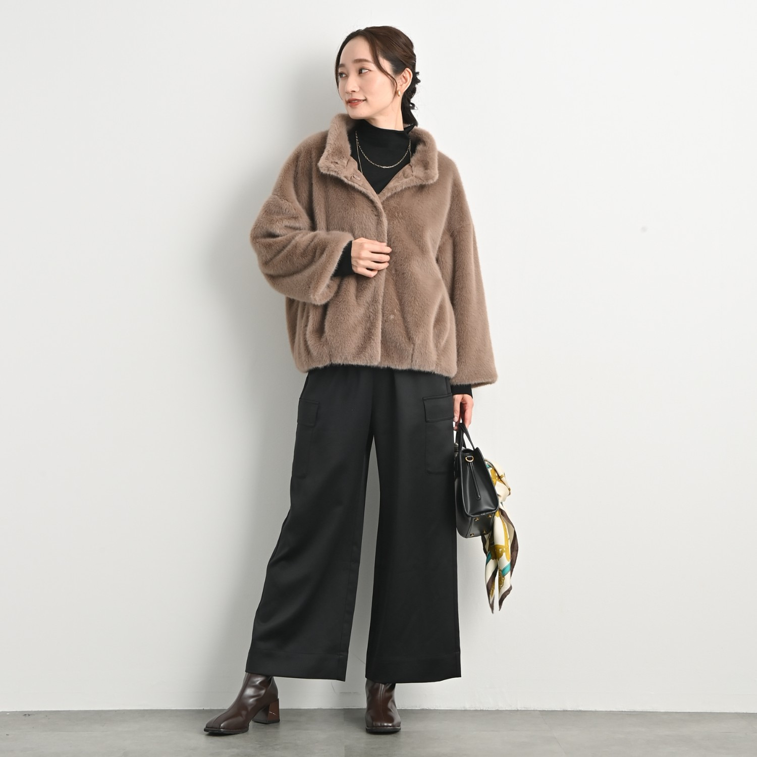 元町ゼラール こだわりの華やか素材 ミンク調フェイクファー スタンドネック ジャケット