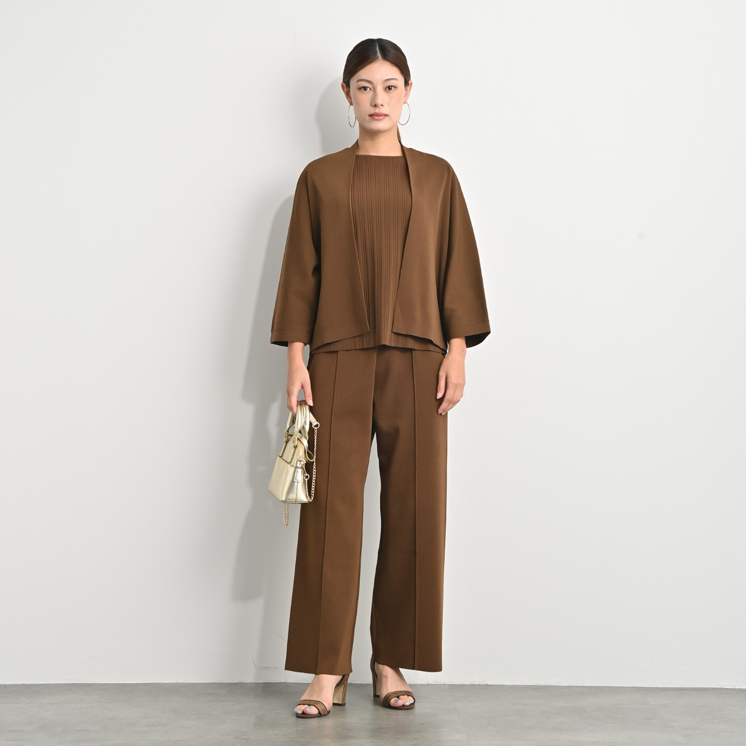 アンベロッペ 繊細な艶としなやかさ 上質アセテートブレンド プレミアムニット トッパージャケット