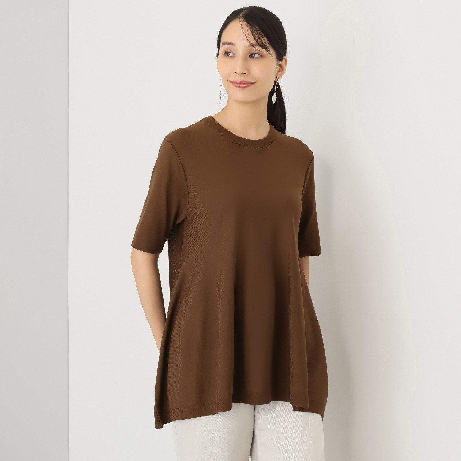 アンベロッペ 繊細な艶としなやかさ 上質アセテートブレンド プレミアムニット フレアープルオーバー