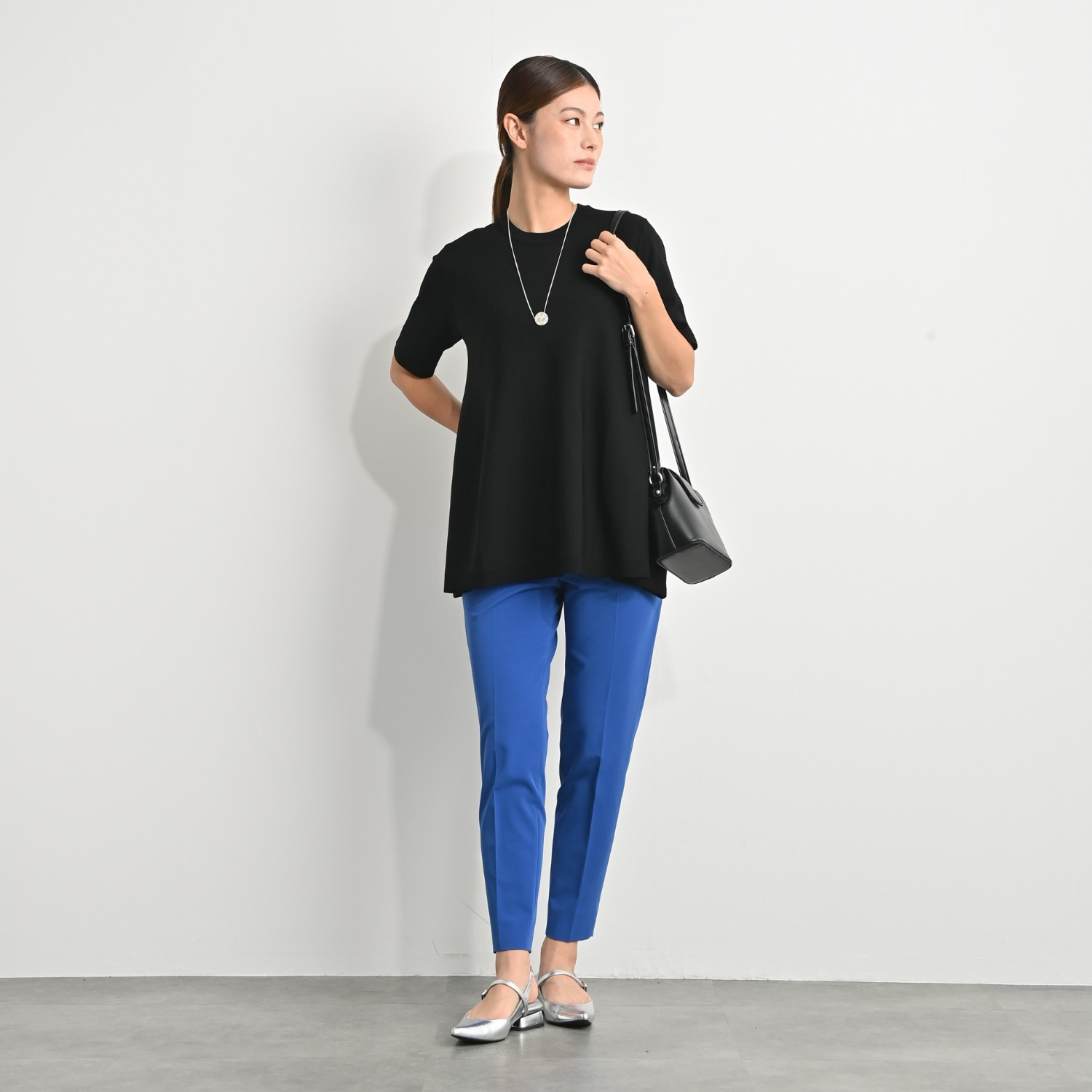 アンベロッペ 繊細な艶としなやかさ 上質アセテートブレンド プレミアムニット フレアープルオーバー